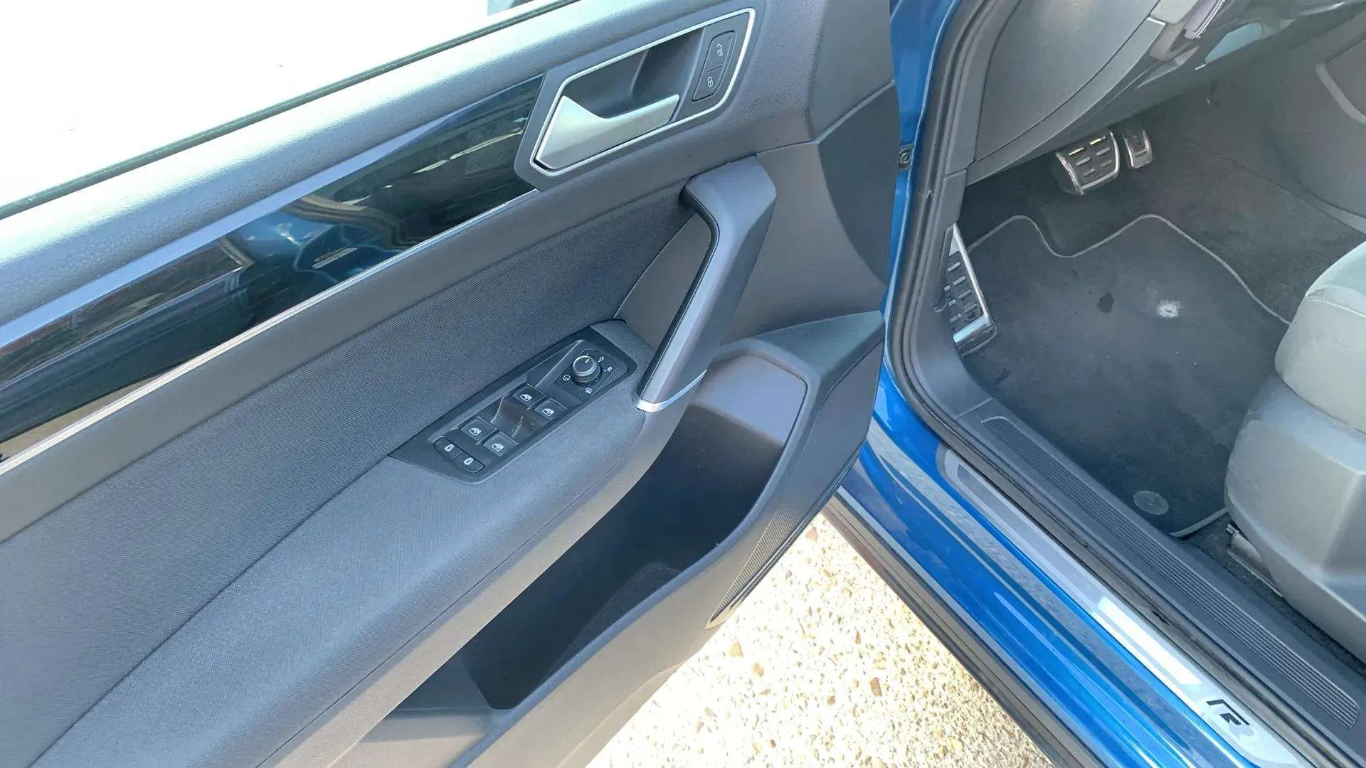 Volkswagen Touran Sport 2.0 TDI DSG - foto 17