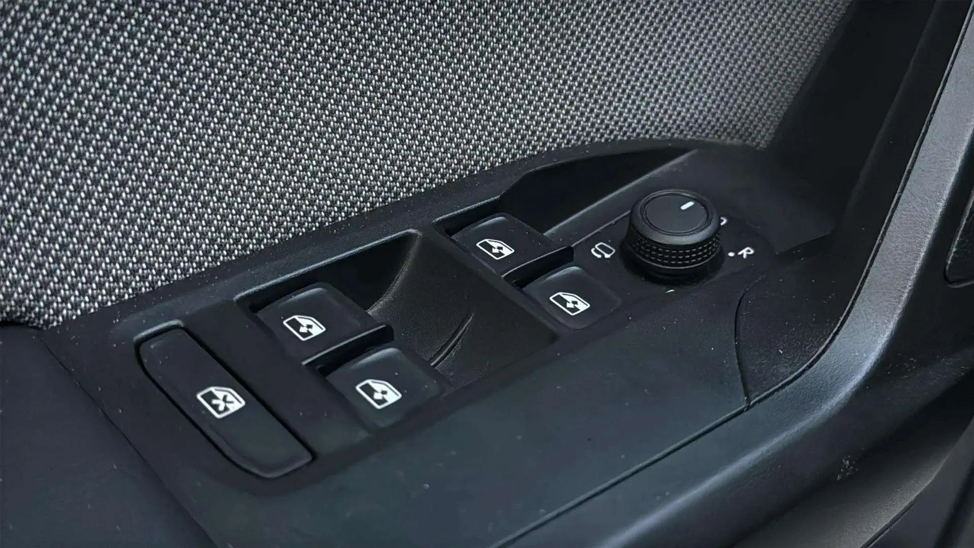 SEAT León 1.0 TSI Style 25 Aniversario - foto 17