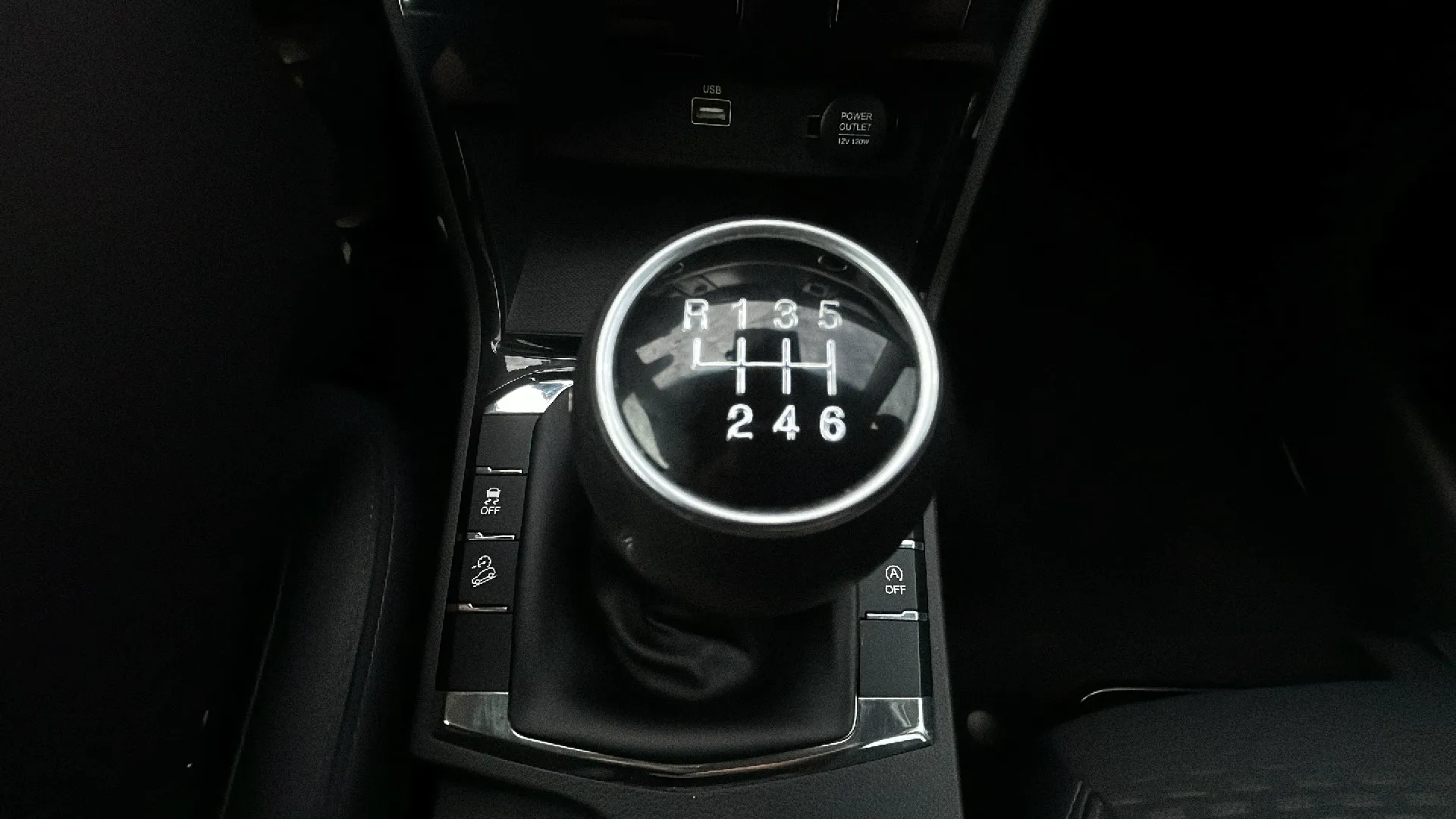SsangYong Korando G15T LP Limited - foto 19