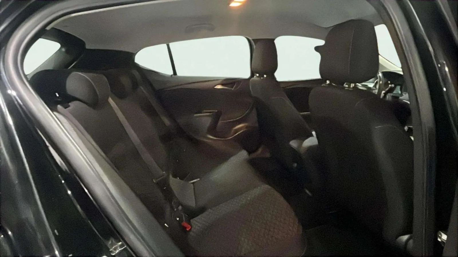 Opel Astra 1.5D DVH Business Elegan ST - foto 14