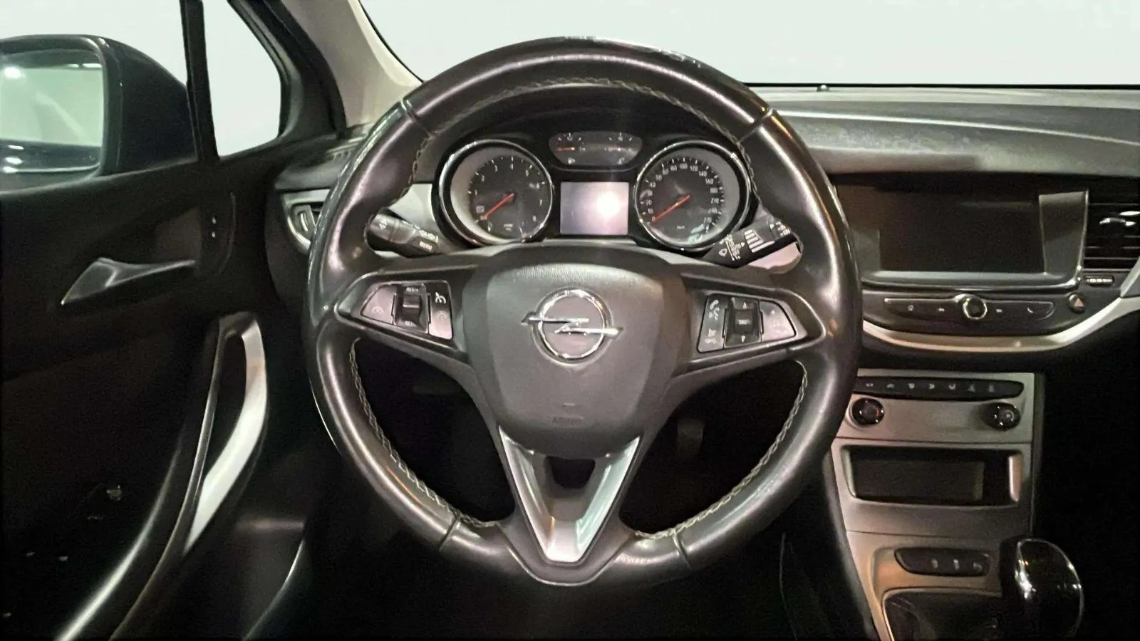 Opel Astra 1.5D DVH Business Elegan ST - foto 9