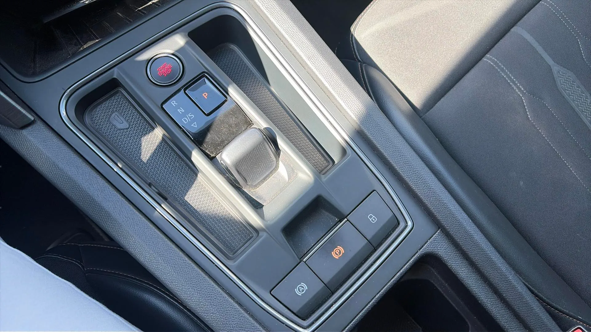 Cupra Formentor 1.5 TSI DSG - foto 19
