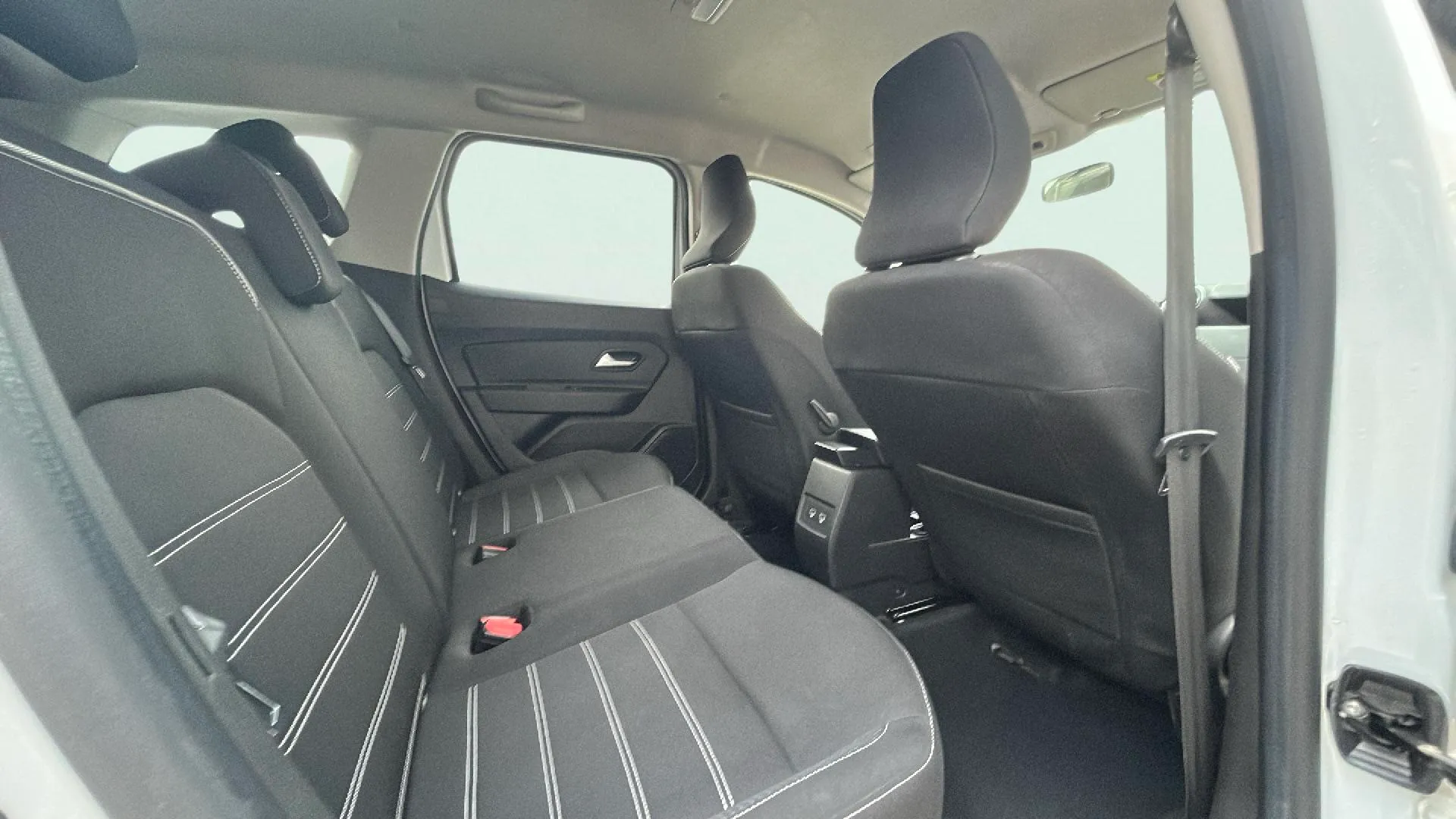 Dacia Duster Extreme TCe 4x2 EDC - foto 21
