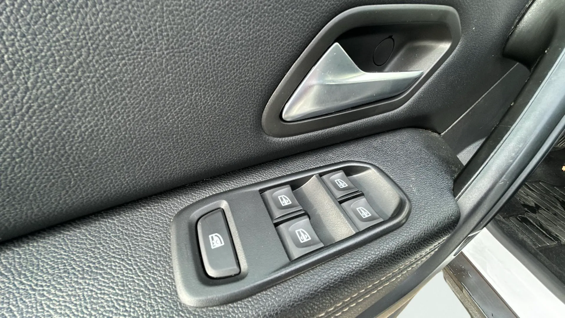 Dacia Duster Extreme TCe 4x2 EDC - foto 15