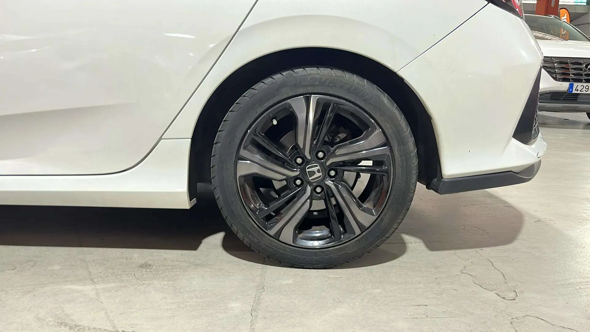 Honda Civic 1.0 VTEC Turbo Elegance Navi - foto 29