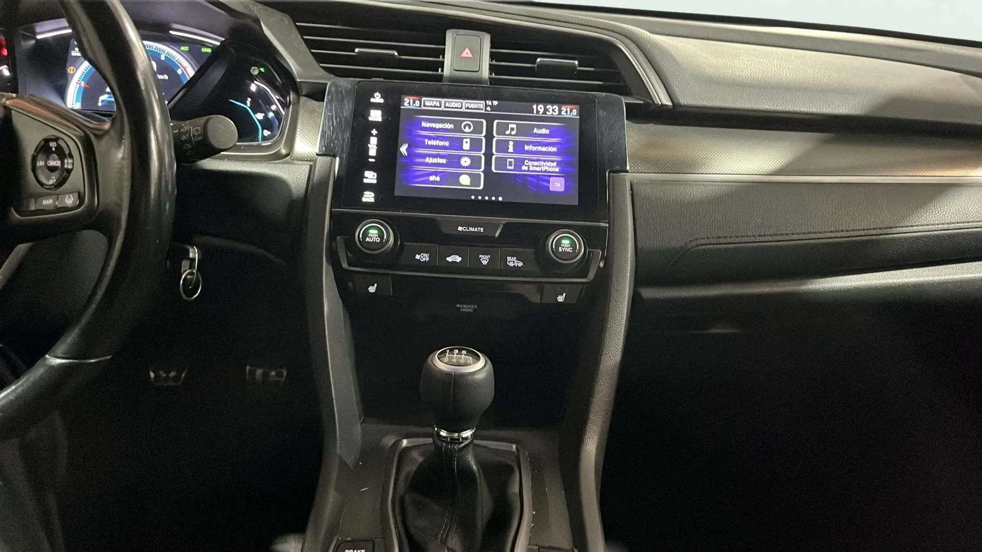 Honda Civic 1.0 VTEC Turbo Elegance Navi - foto 11