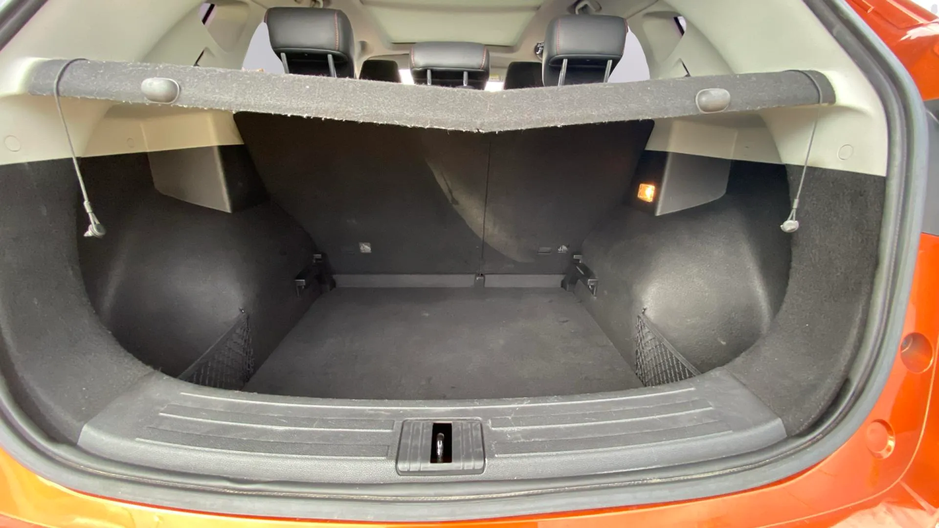 MG ZS 1.0T Luxury - foto 30