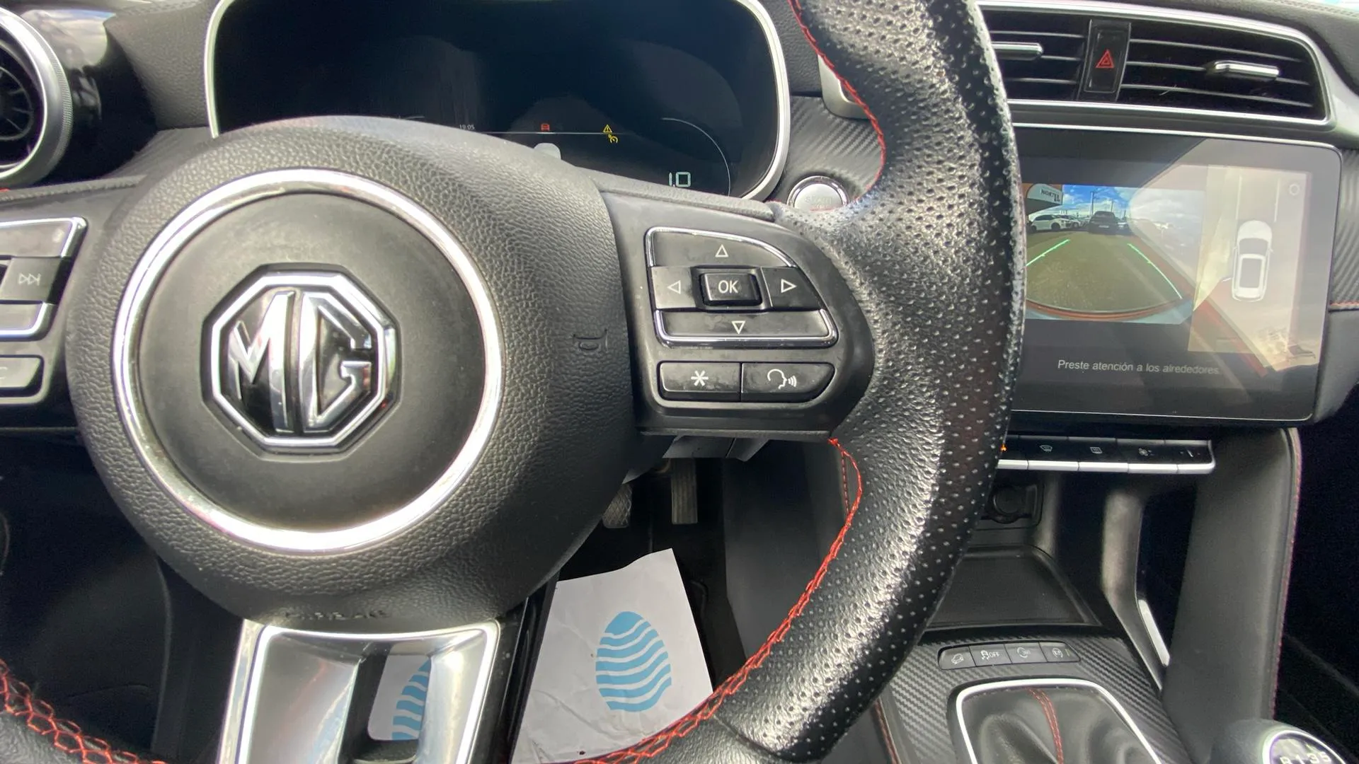 MG ZS 1.0T Luxury - foto 21