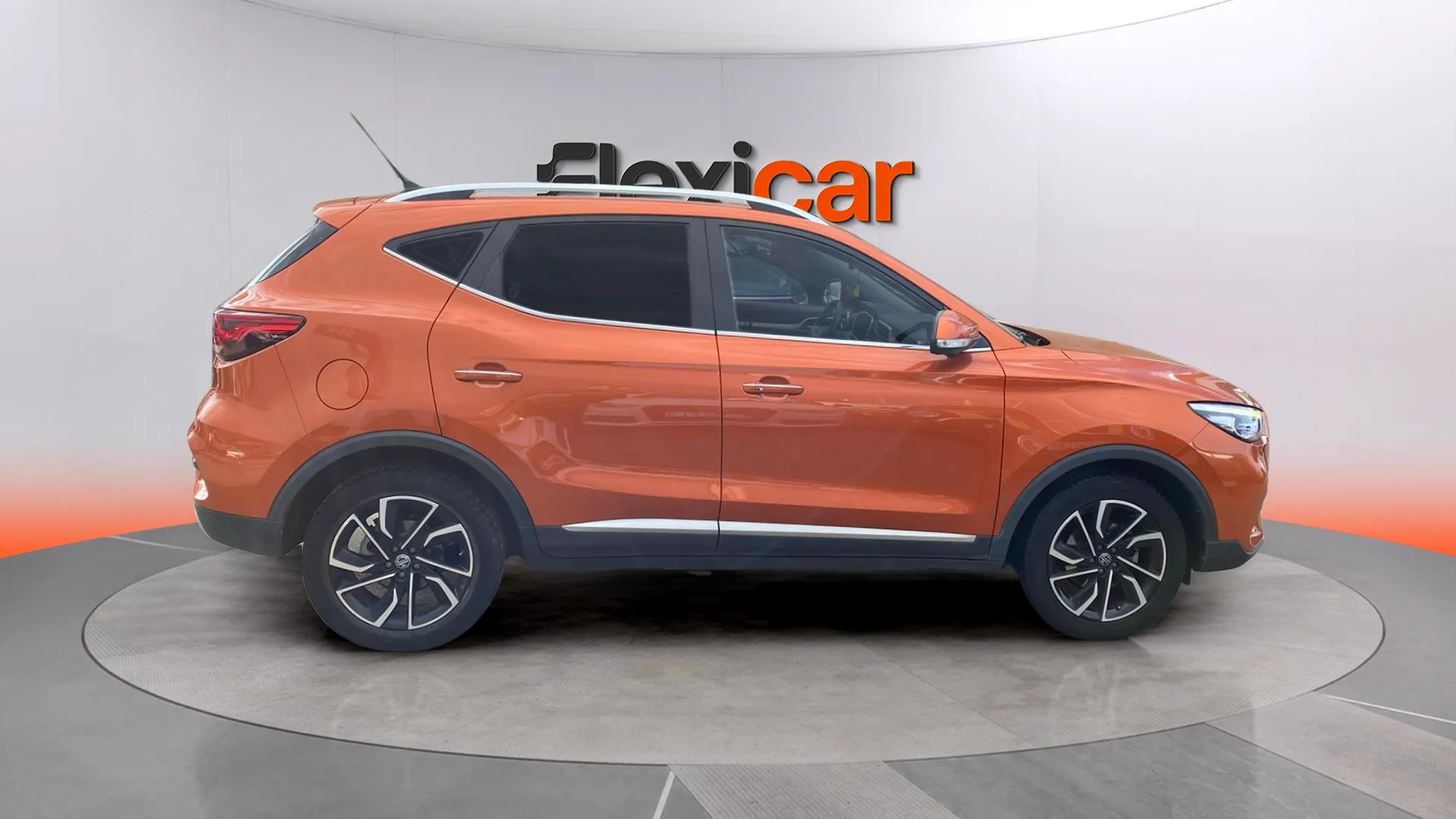 MG ZS 1.0T Luxury - foto 12