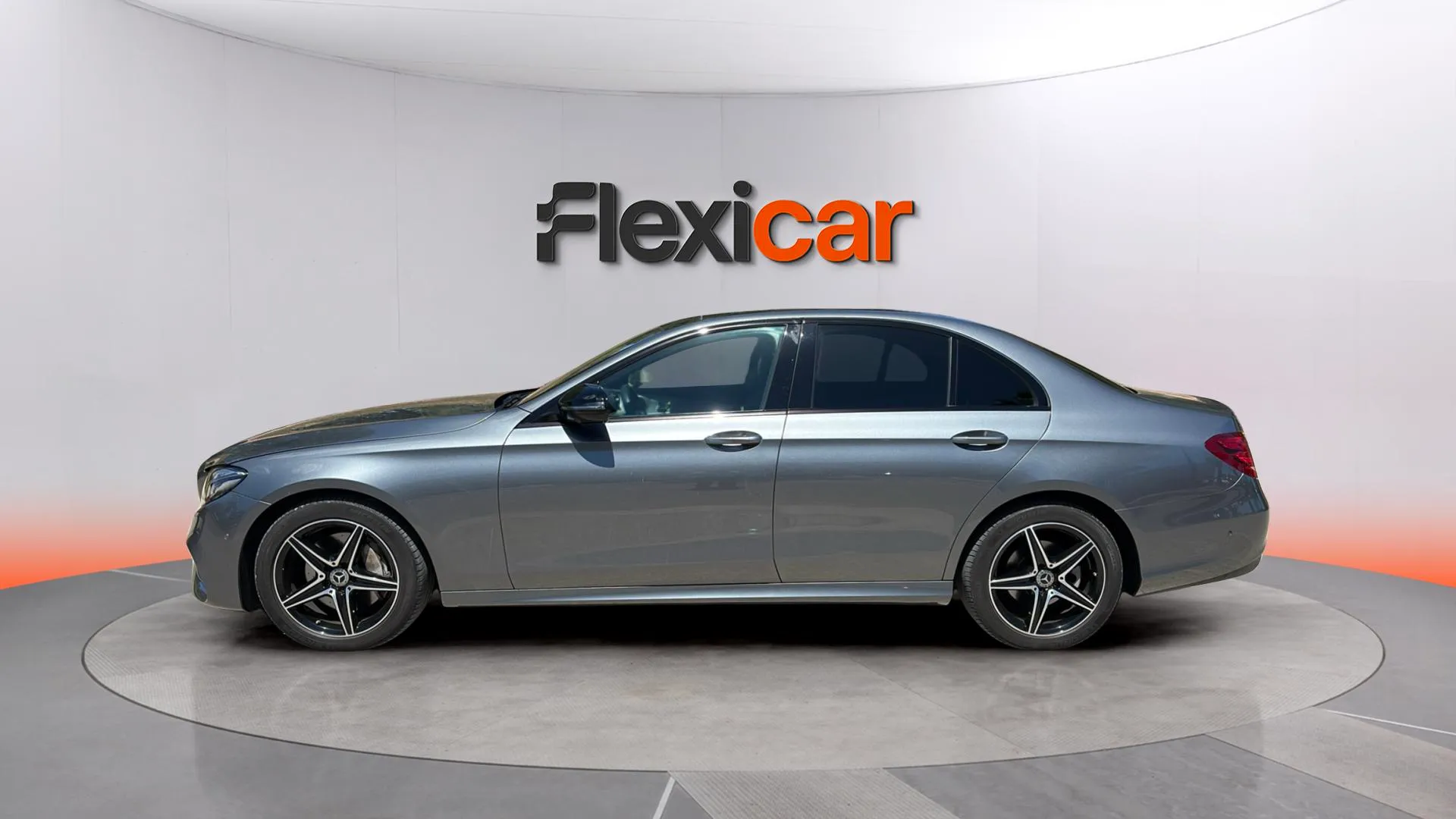 Mercedes-Benz Clase E E 200 d - foto 5