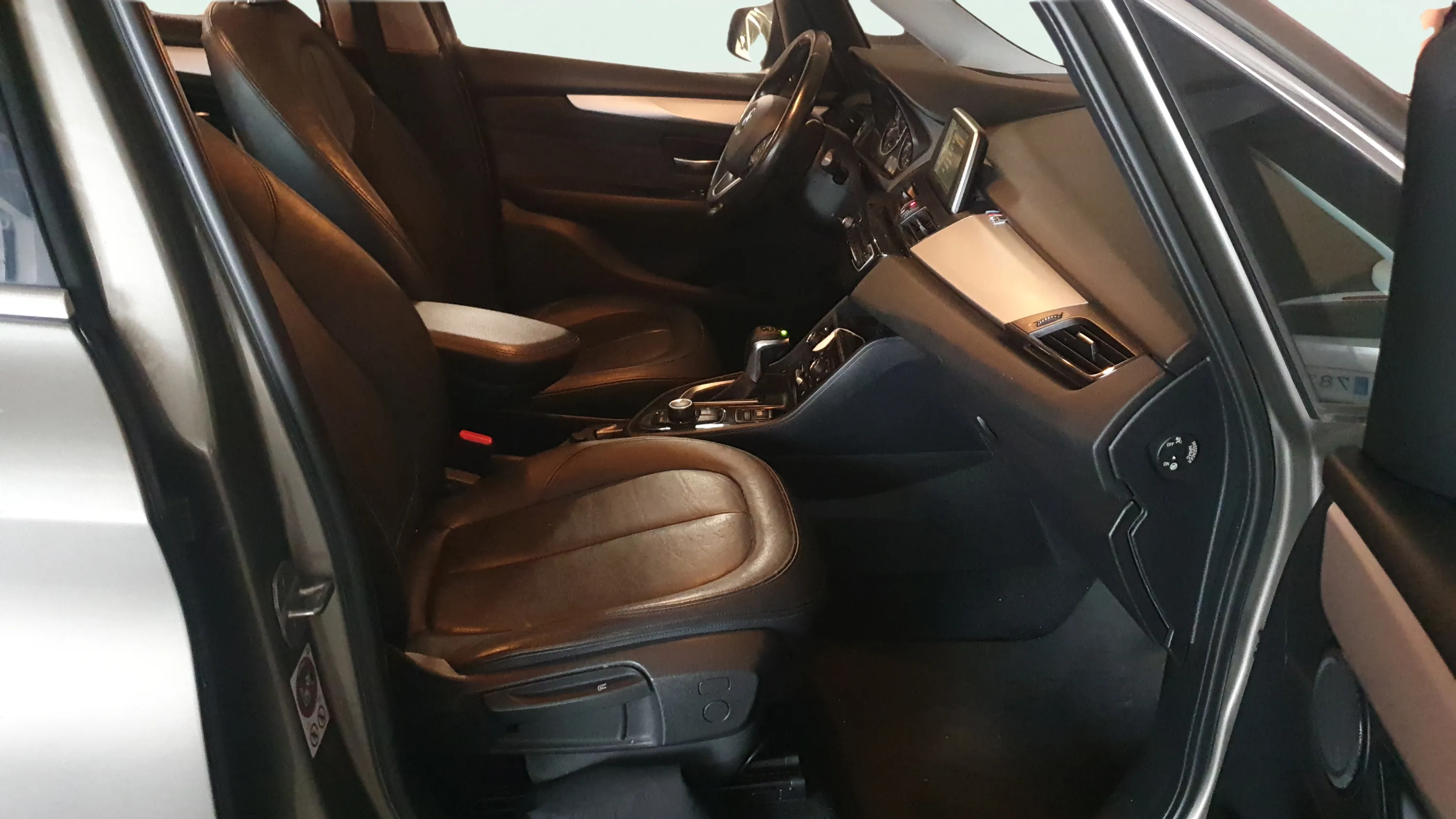 BMW Serie 2 Active Tourer 218d - foto 10