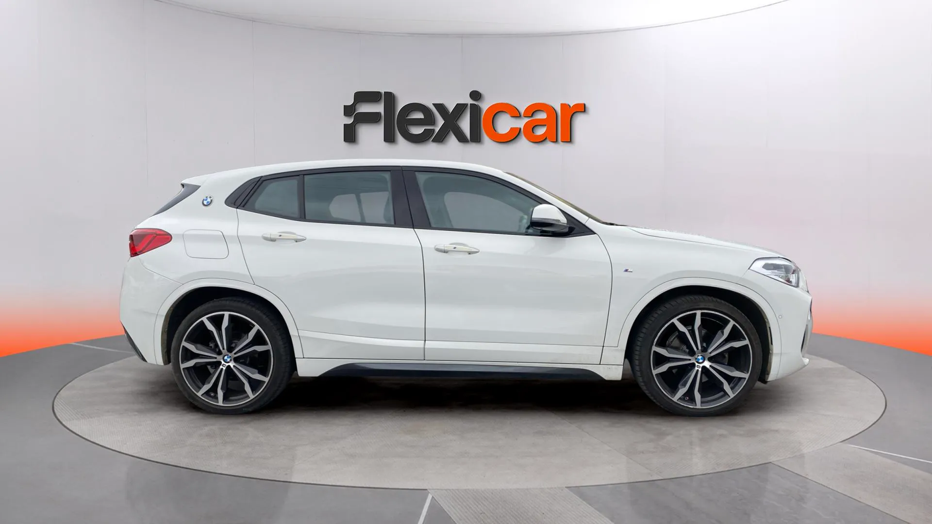 BMW X2 sDrive18d - foto 3