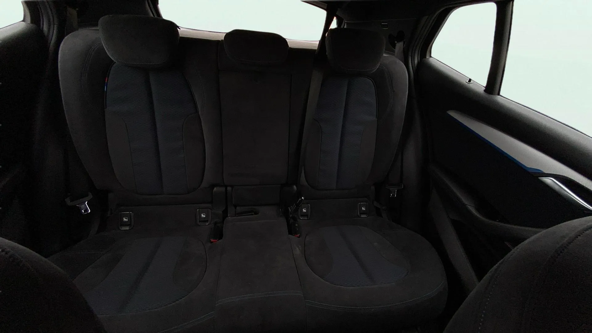BMW X2 sDrive18d - foto 11