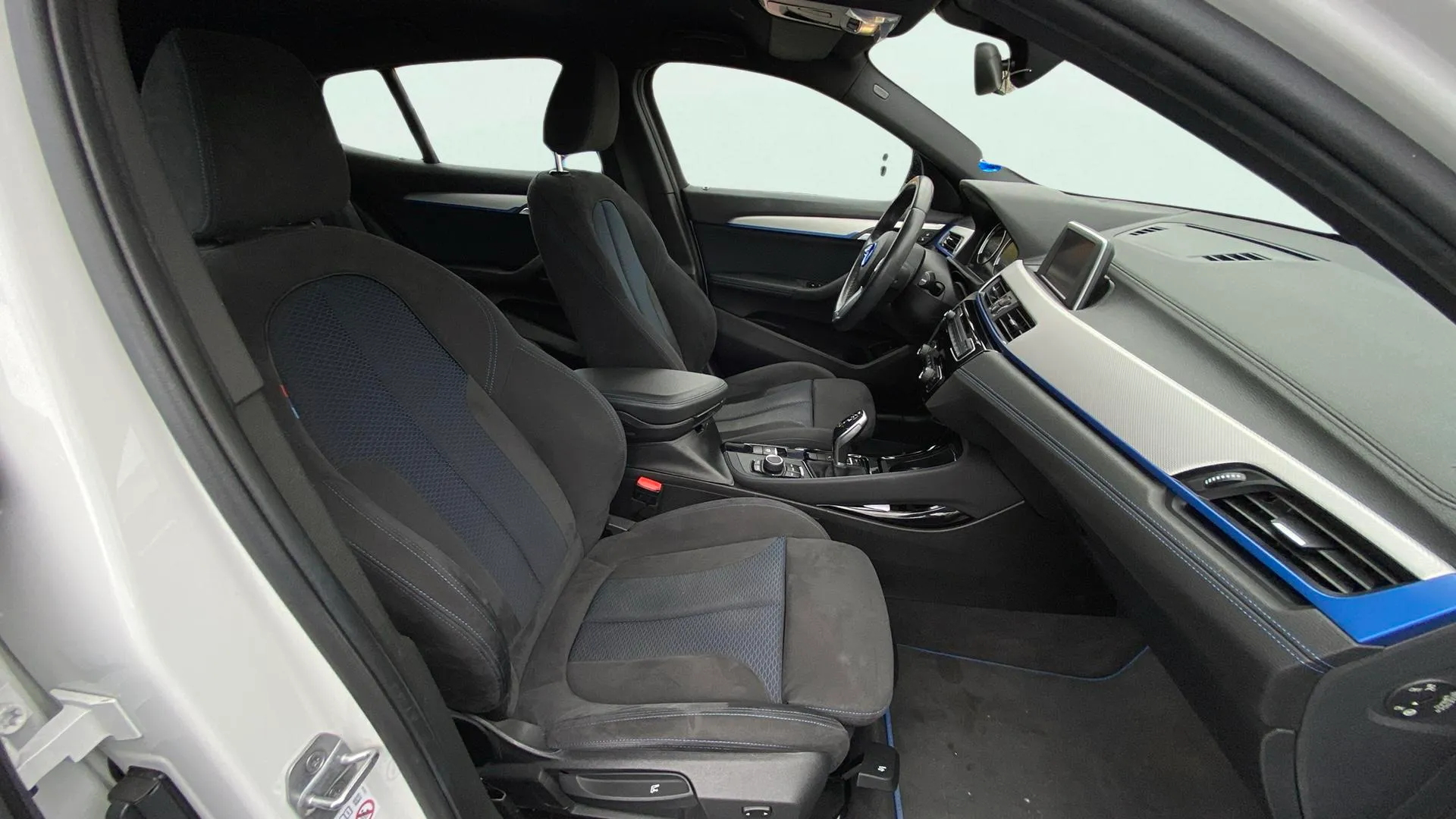 BMW X2 sDrive18d - foto 9