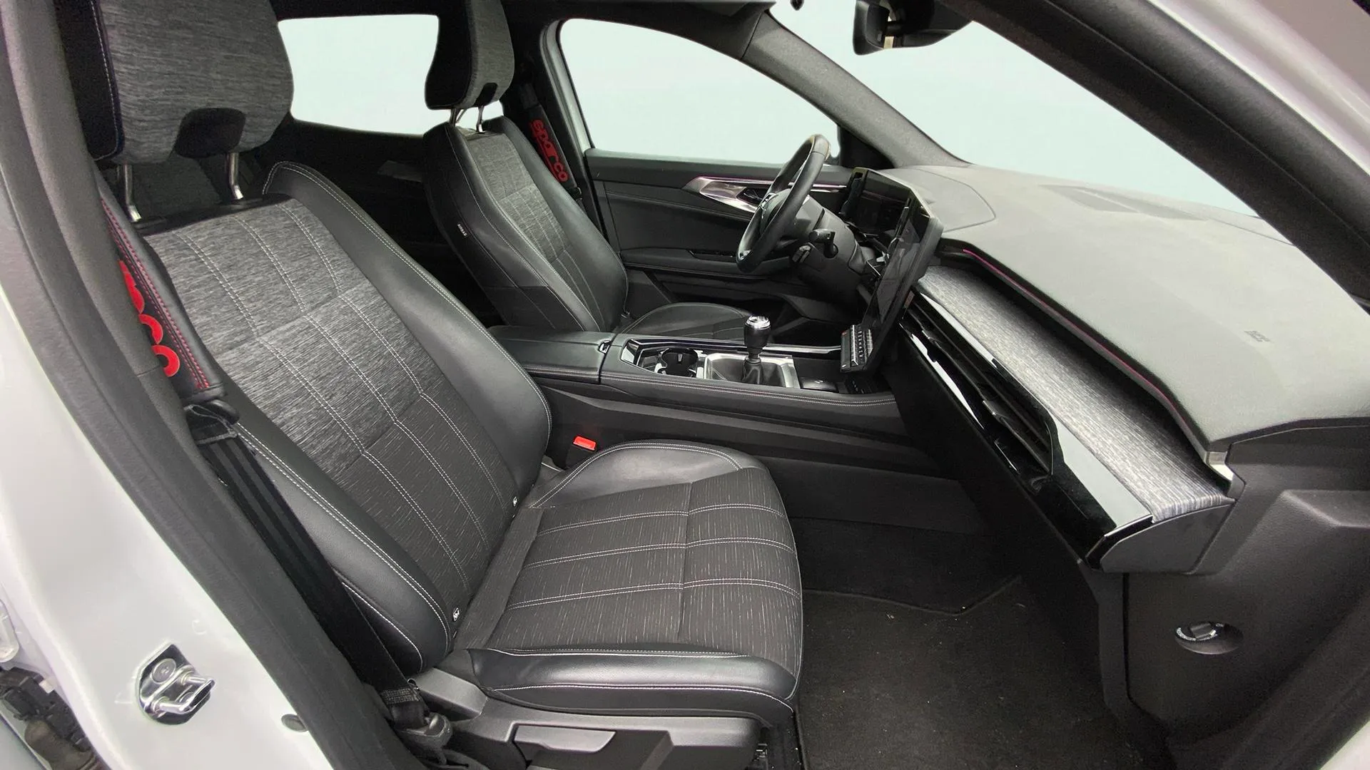 Renault Austral Techno Mild Hybrid - foto 9
