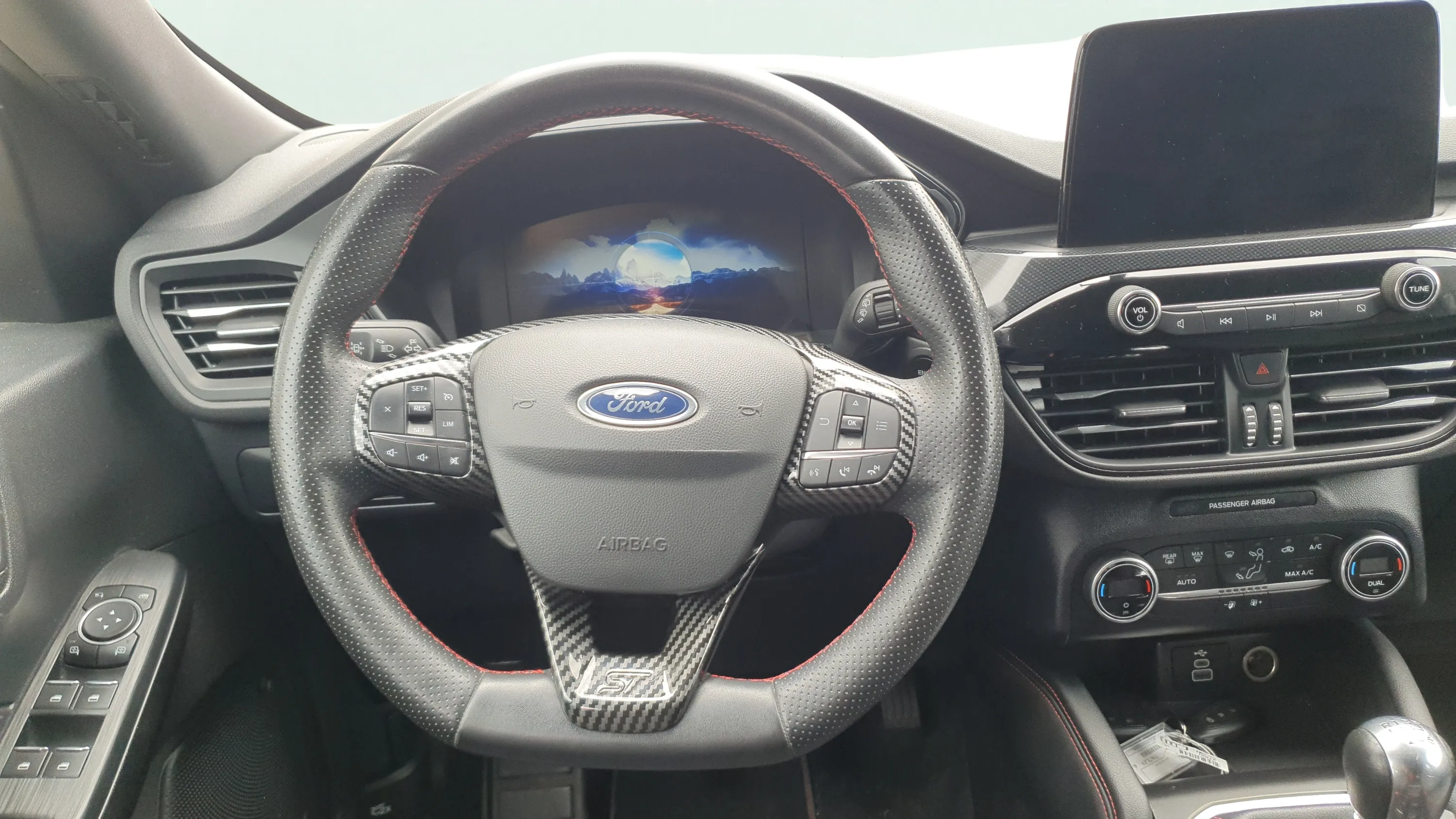 Ford Kuga ST-Line 1.5T EcoBoost - foto 8