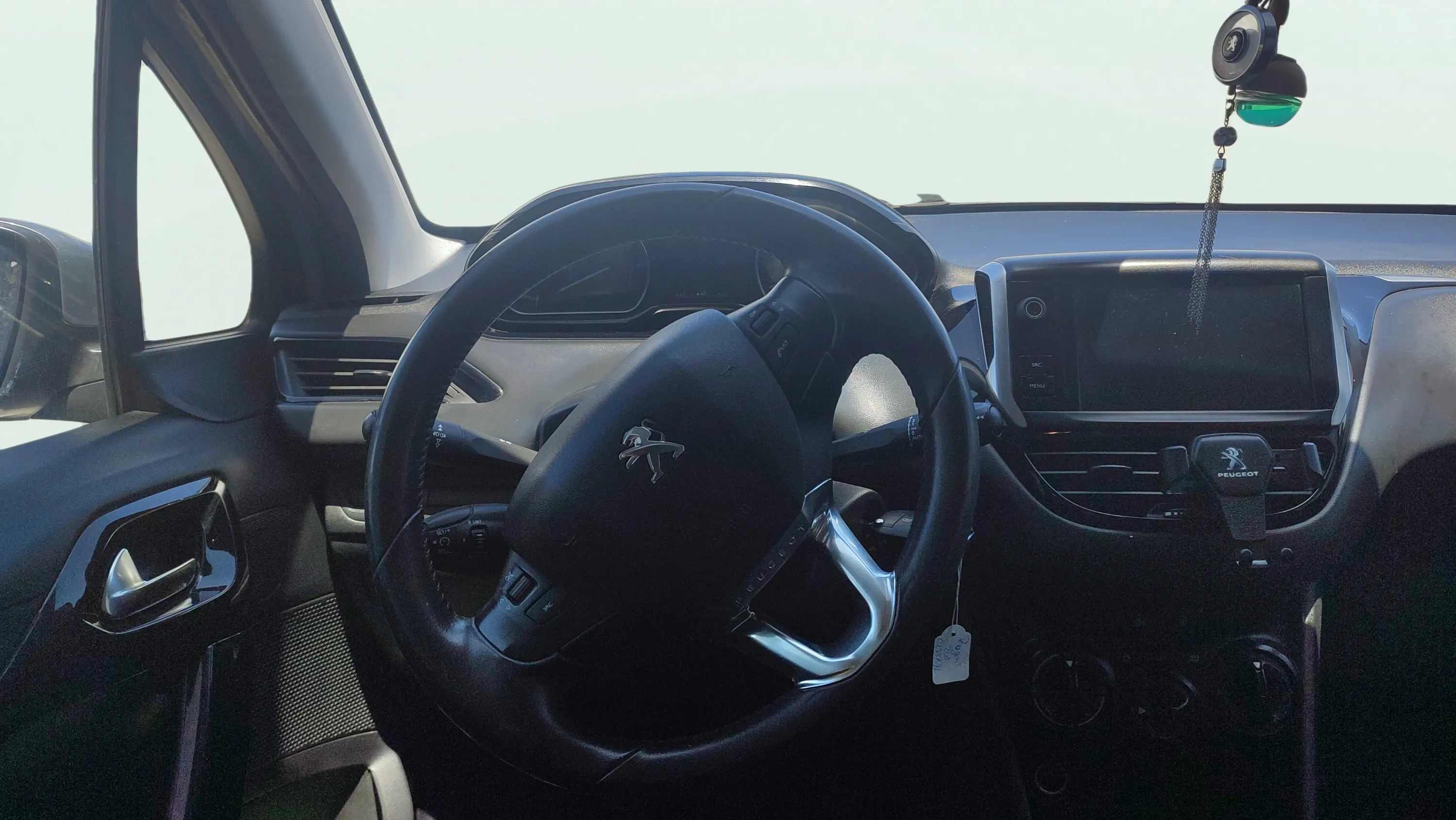 Peugeot 208 Active PureTech - foto 8