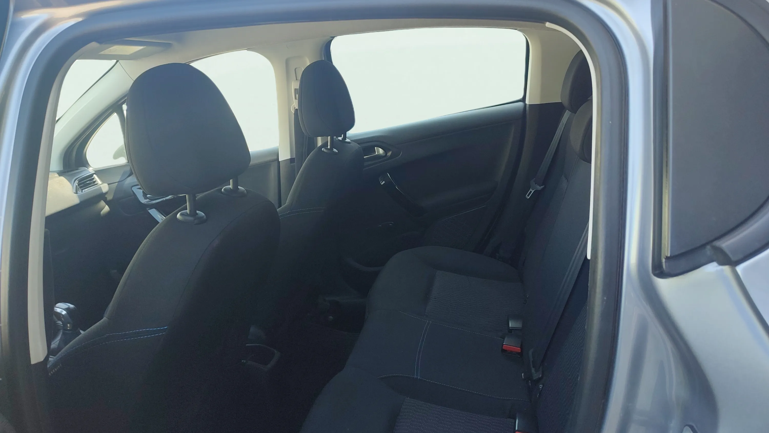 Peugeot 208 Active PureTech - foto 11