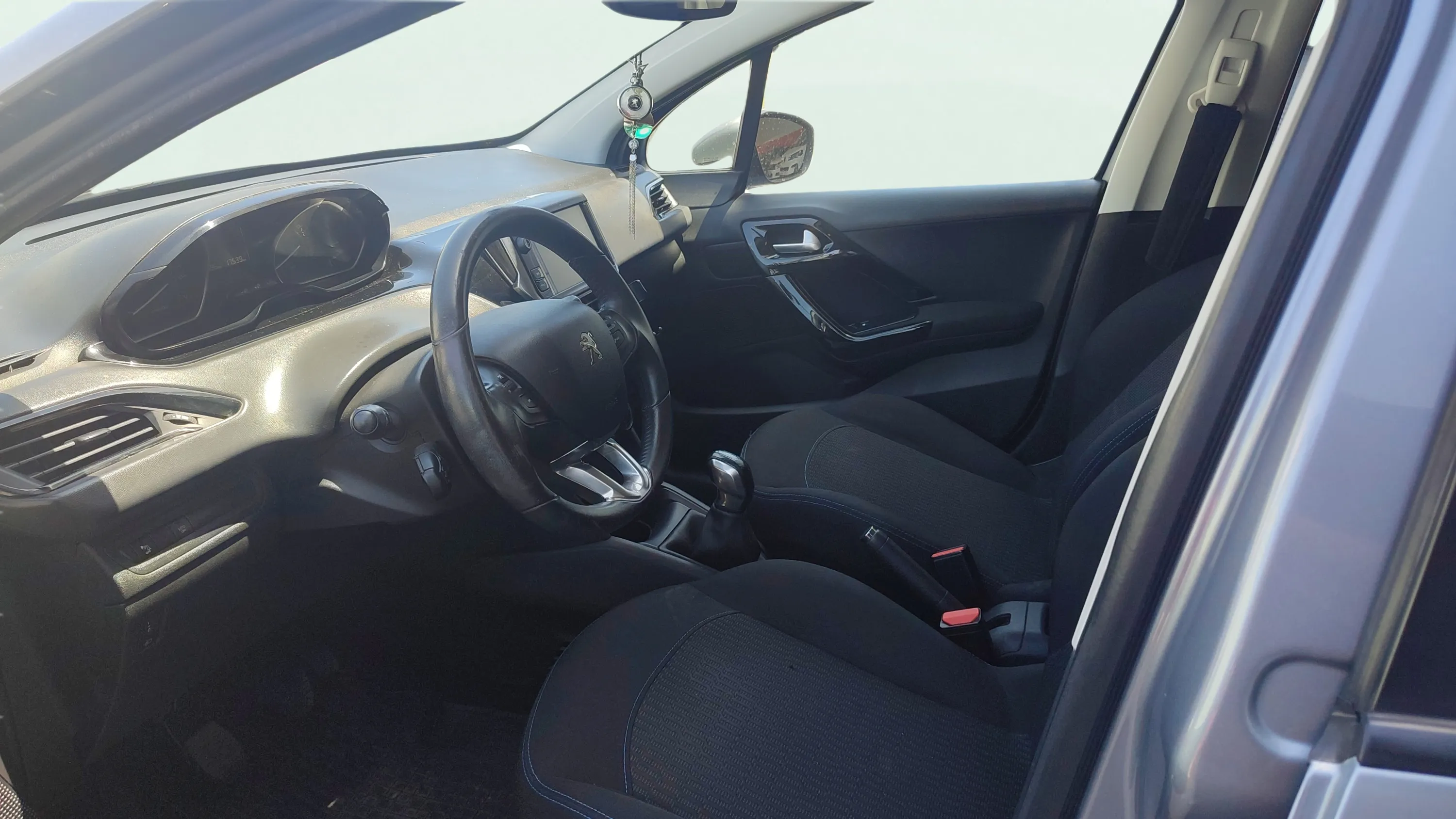 Peugeot 208 Active PureTech - foto 10