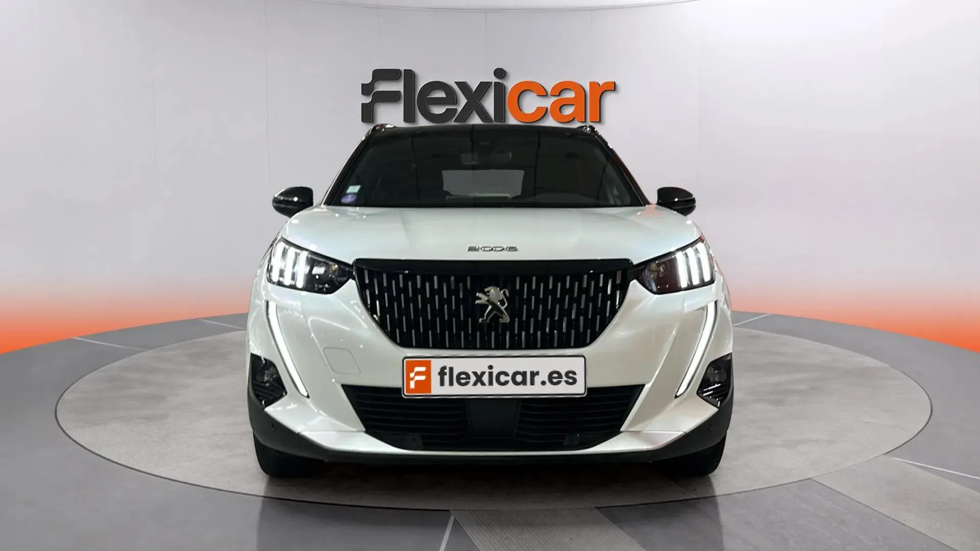 Peugeot 2008 GT PureTech 130 EAT8 - foto 2