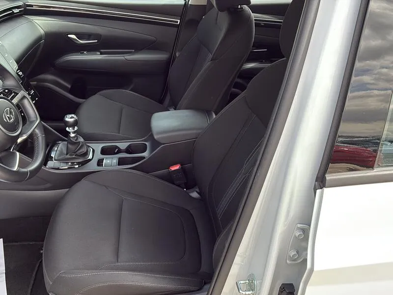Hyundai Tucson 1.6 T-GDi 48V Maxx - foto 24