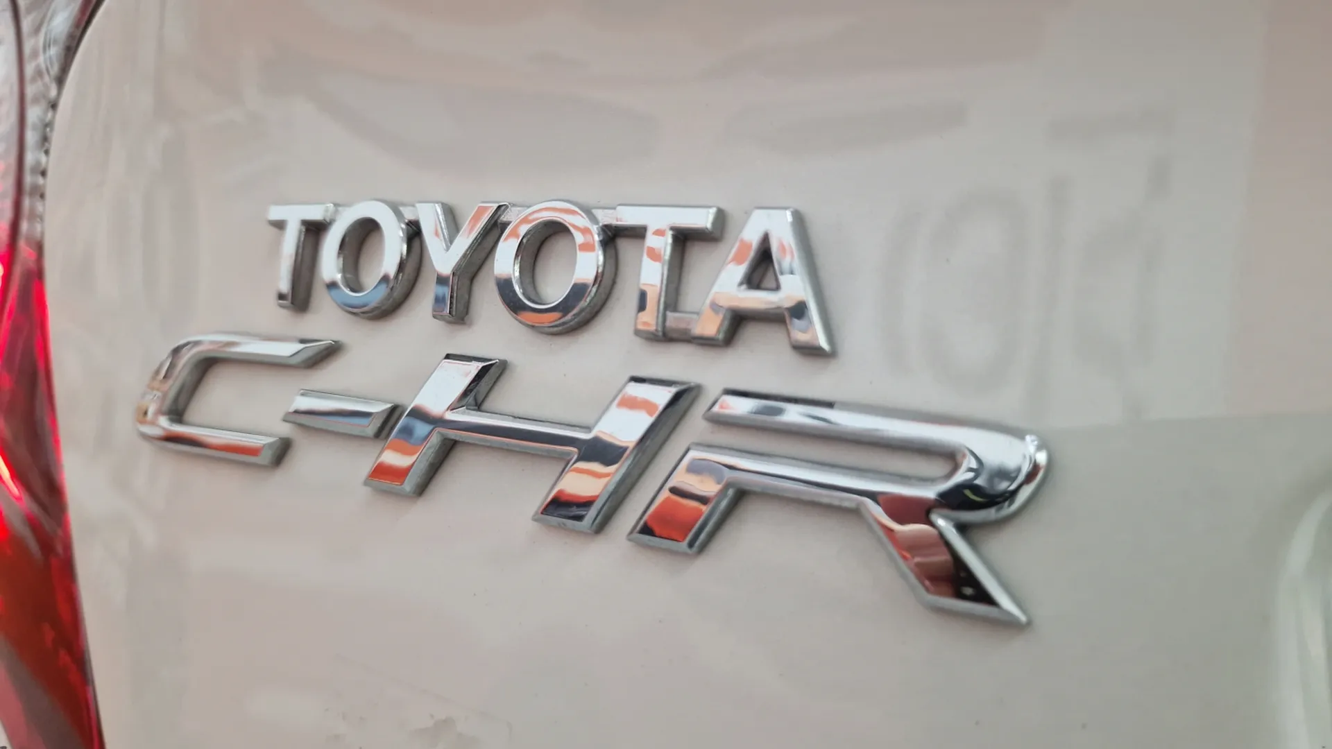 Toyota C-HR 2.0 180H Advance - foto 13