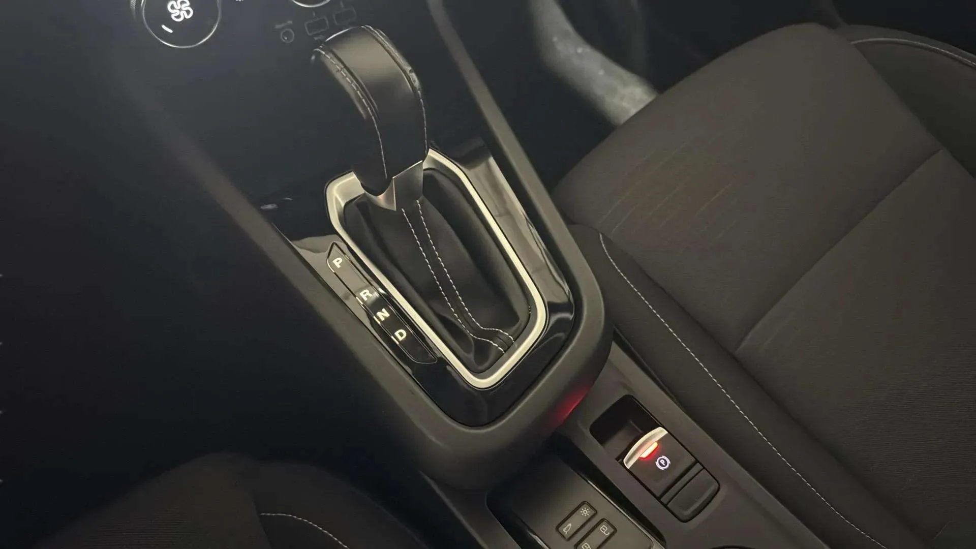 Renault Arkana Equilibre TCe EDC mild Hybrid - foto 18