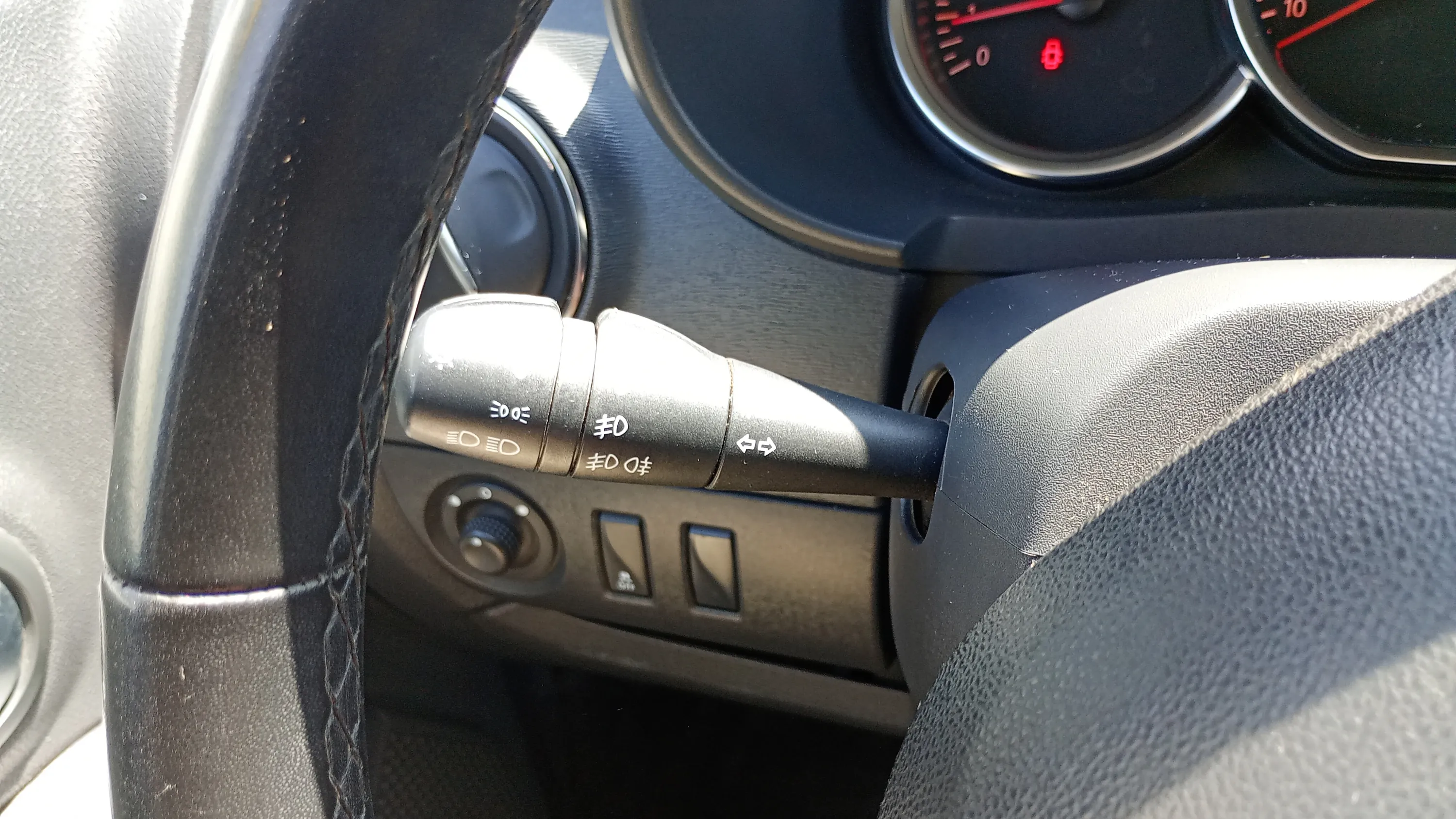 Dacia Lodgy Comfort Blue dCi 7 plazas 18 - foto 17