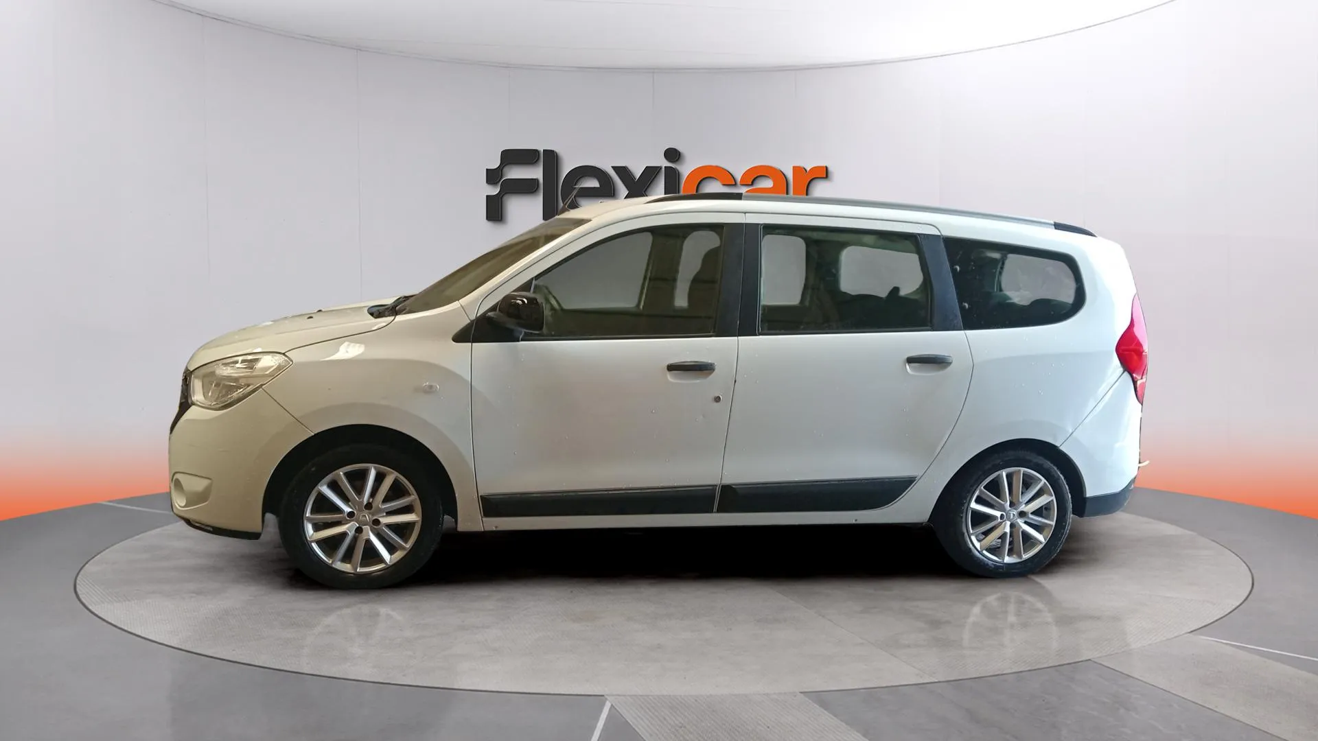 Dacia Lodgy Confort Blue dCi 7 plazas - foto 6