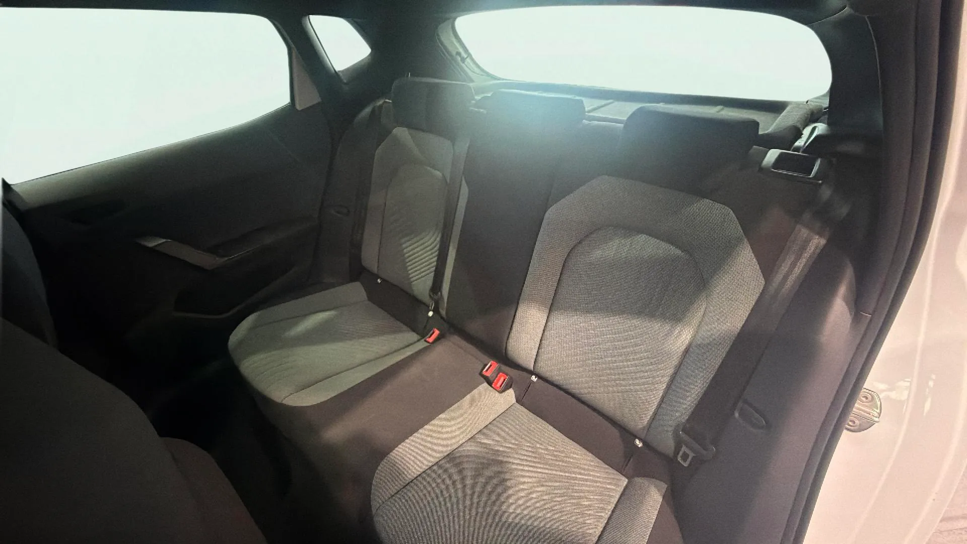 SEAT Ibiza 1.0 TSI Special Edition - foto 24
