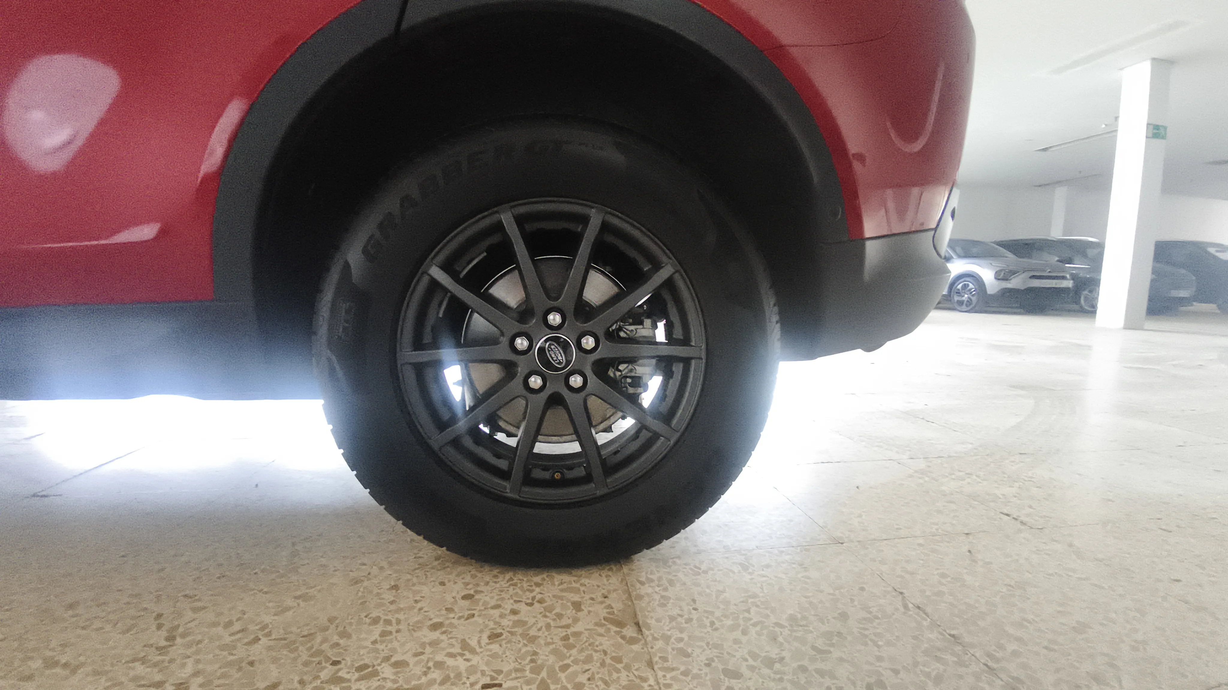 Land Rover Discovery Sport 2.0D TD4 AWD MHEV SE - foto 22