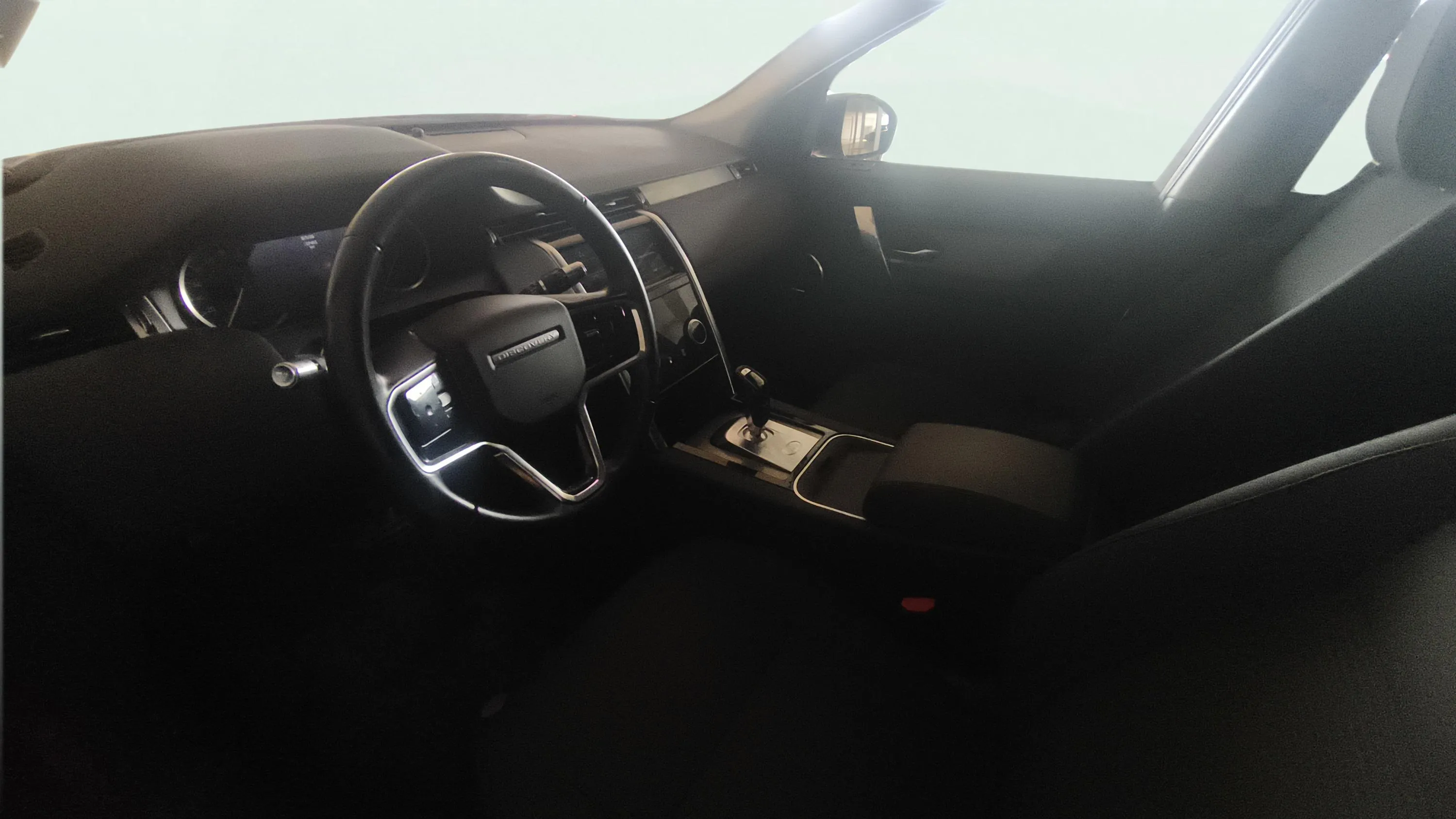 Land Rover Discovery Sport 2.0D TD4 AWD MHEV SE - foto 9