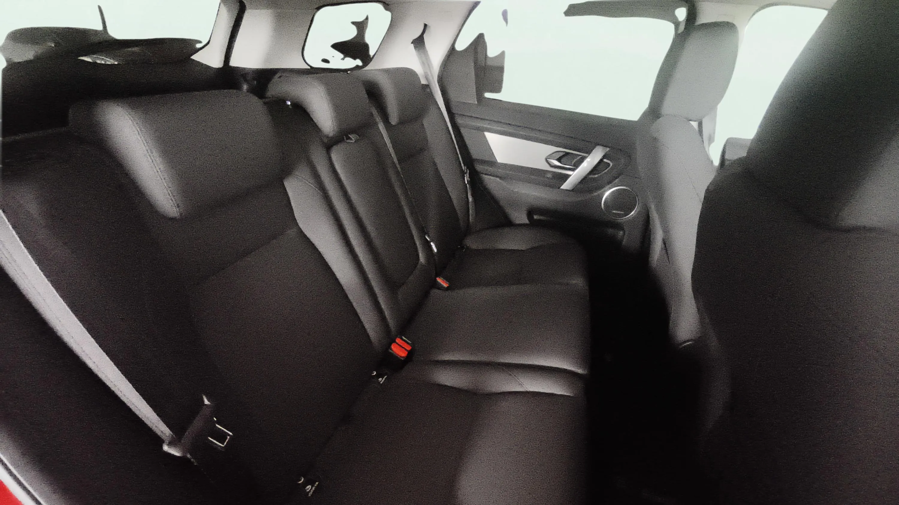 Land Rover Discovery Sport 2.0D TD4 AWD MHEV SE - foto 11