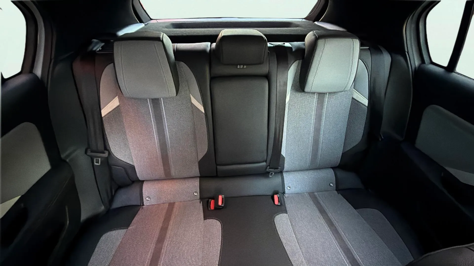 Opel Astra 1.2T XHT Edition - foto 15