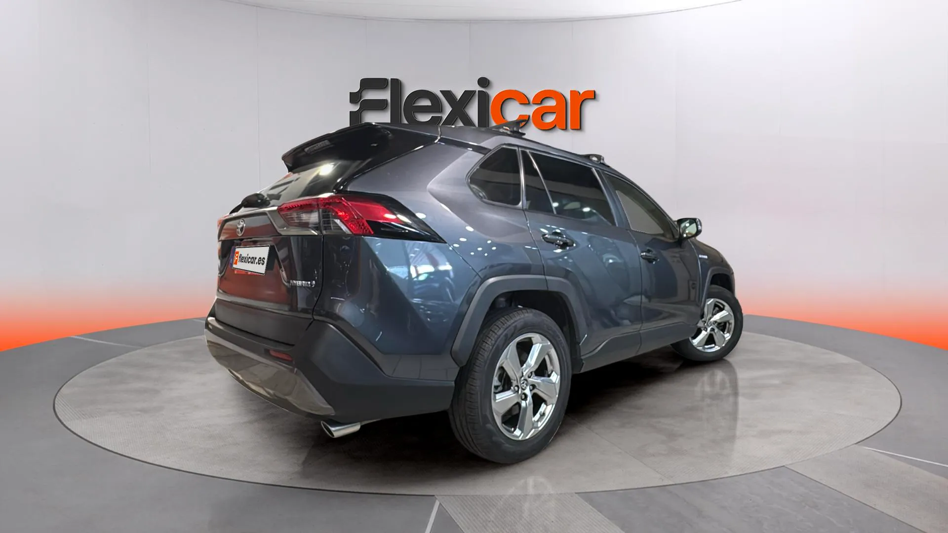 Toyota RAV4 2.5l 220H Advance - foto 7