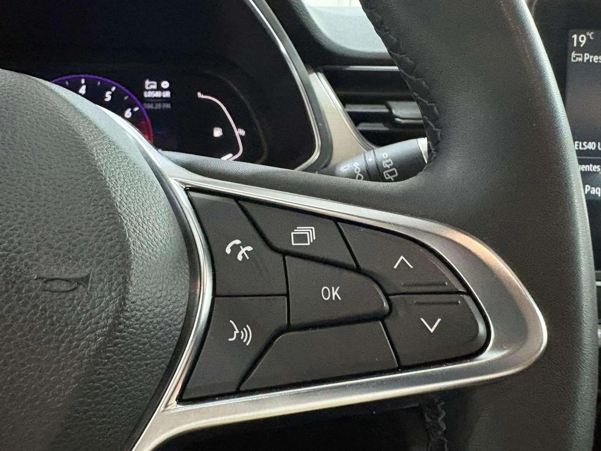 Renault Captur Intens TCe 90 - foto 10