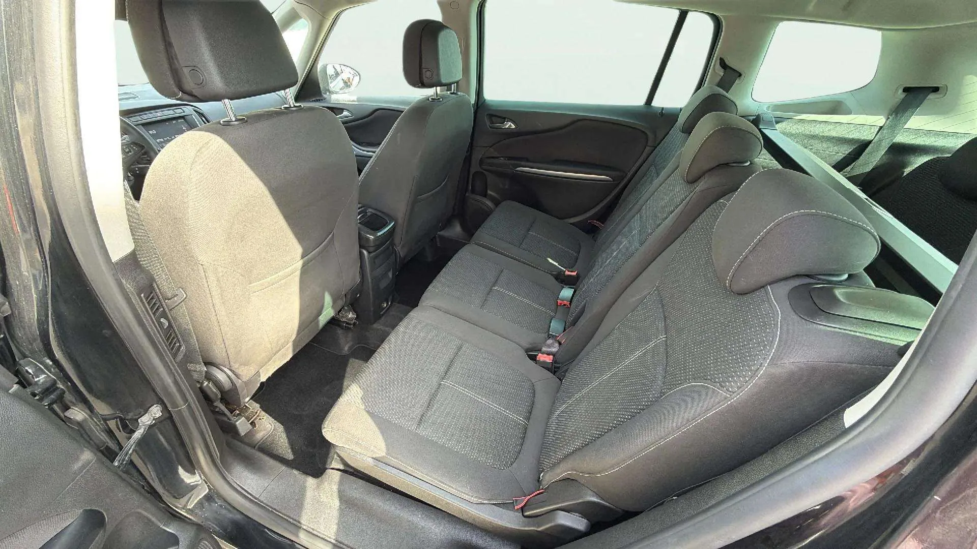 Opel Zafira 1.6 T Innovation - foto 16