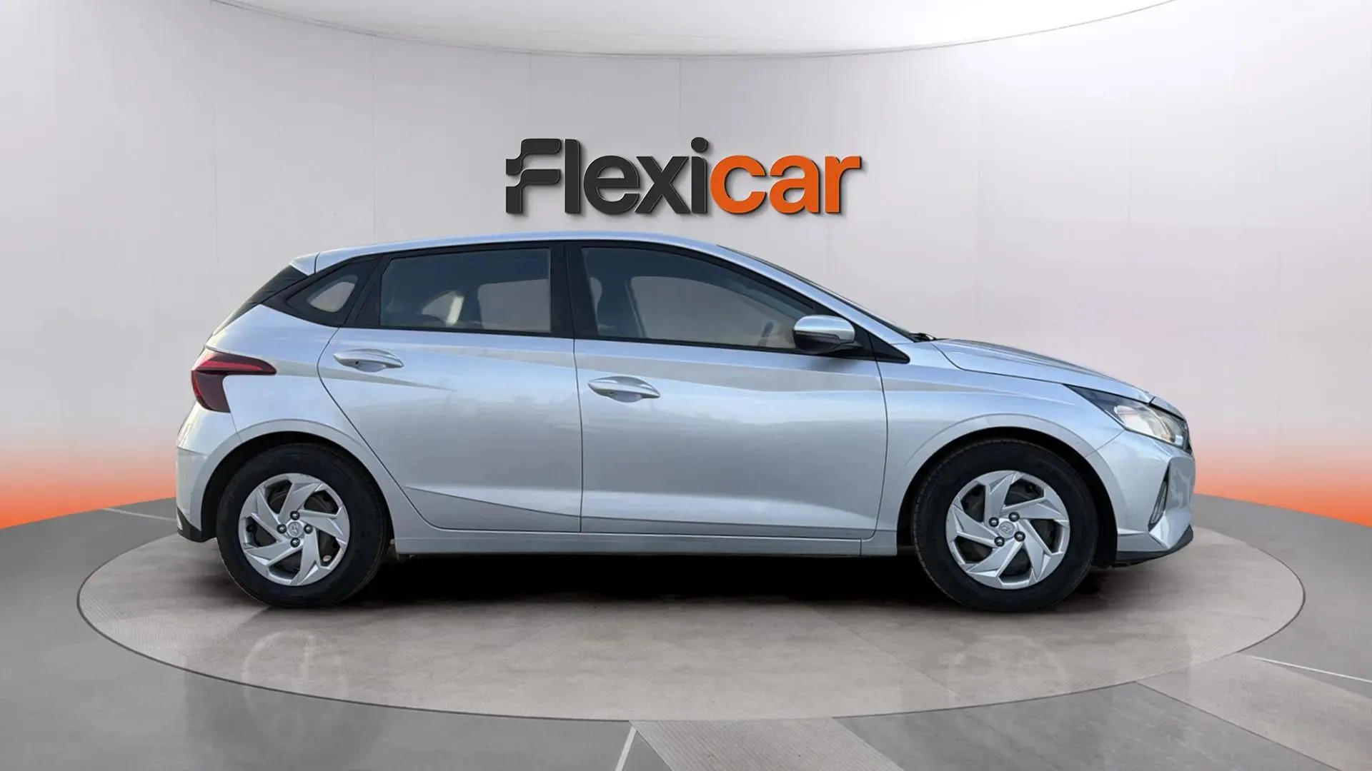 Hyundai i20 1.2 MPI Essence - foto 8