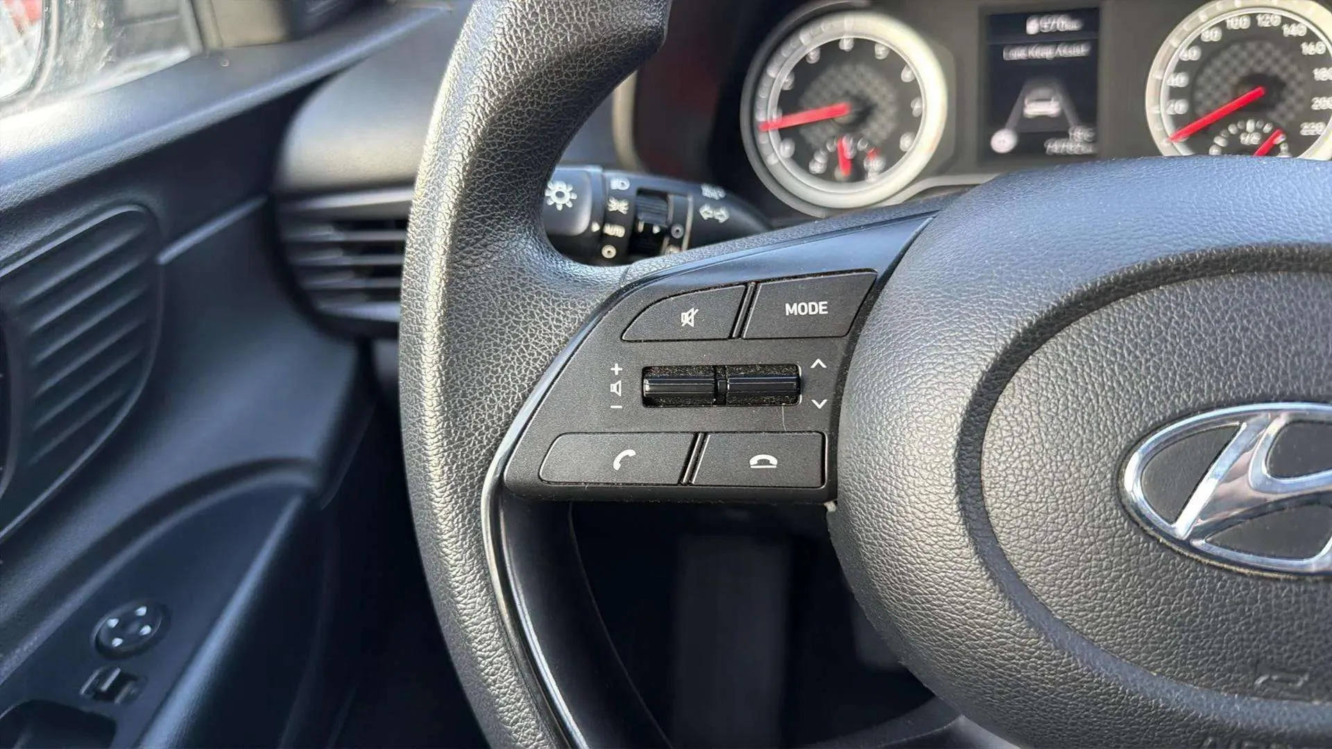 Hyundai i20 1.2 MPI Essence - foto 11