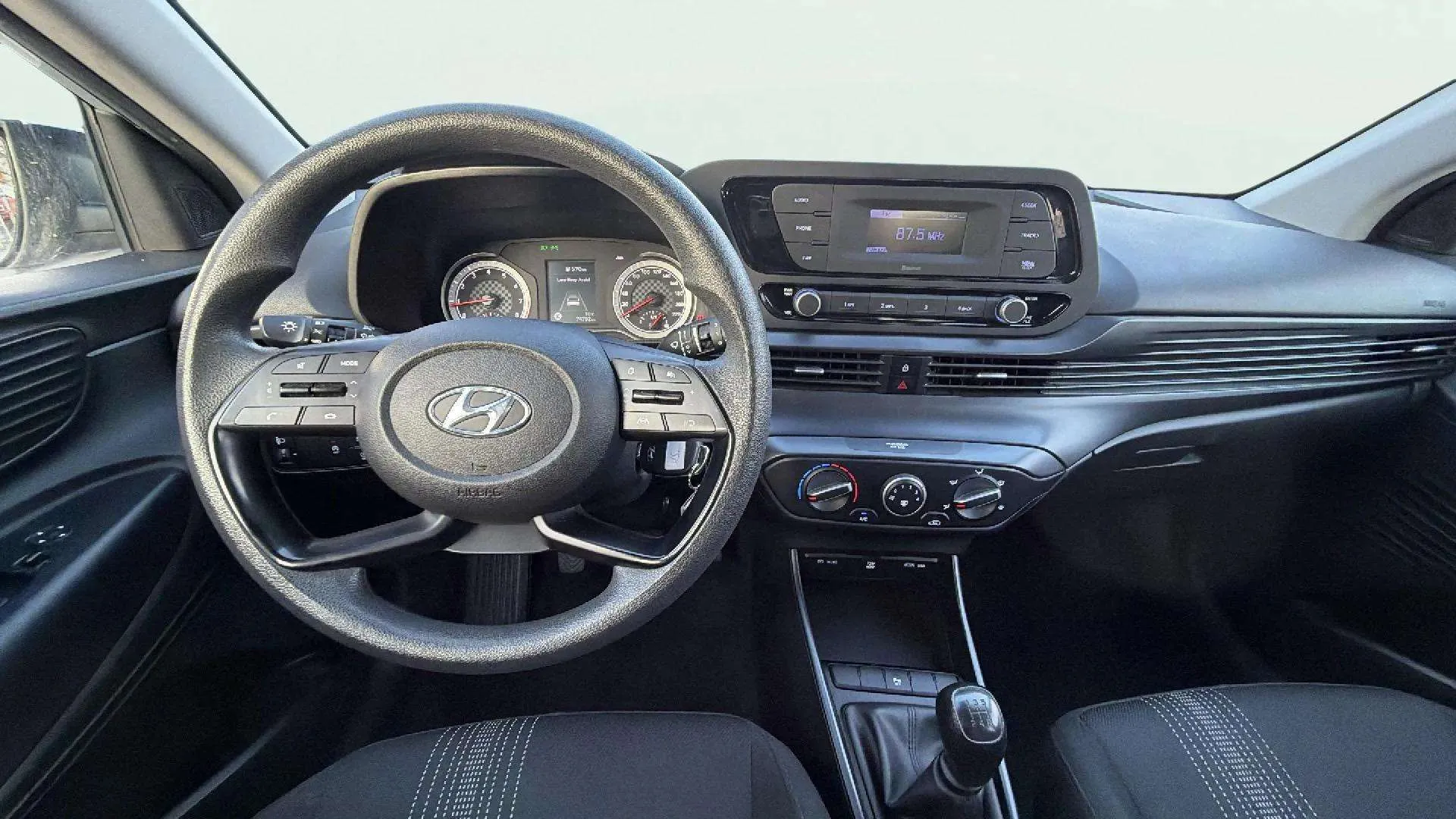 Hyundai i20 1.2 MPI Essence - foto 10