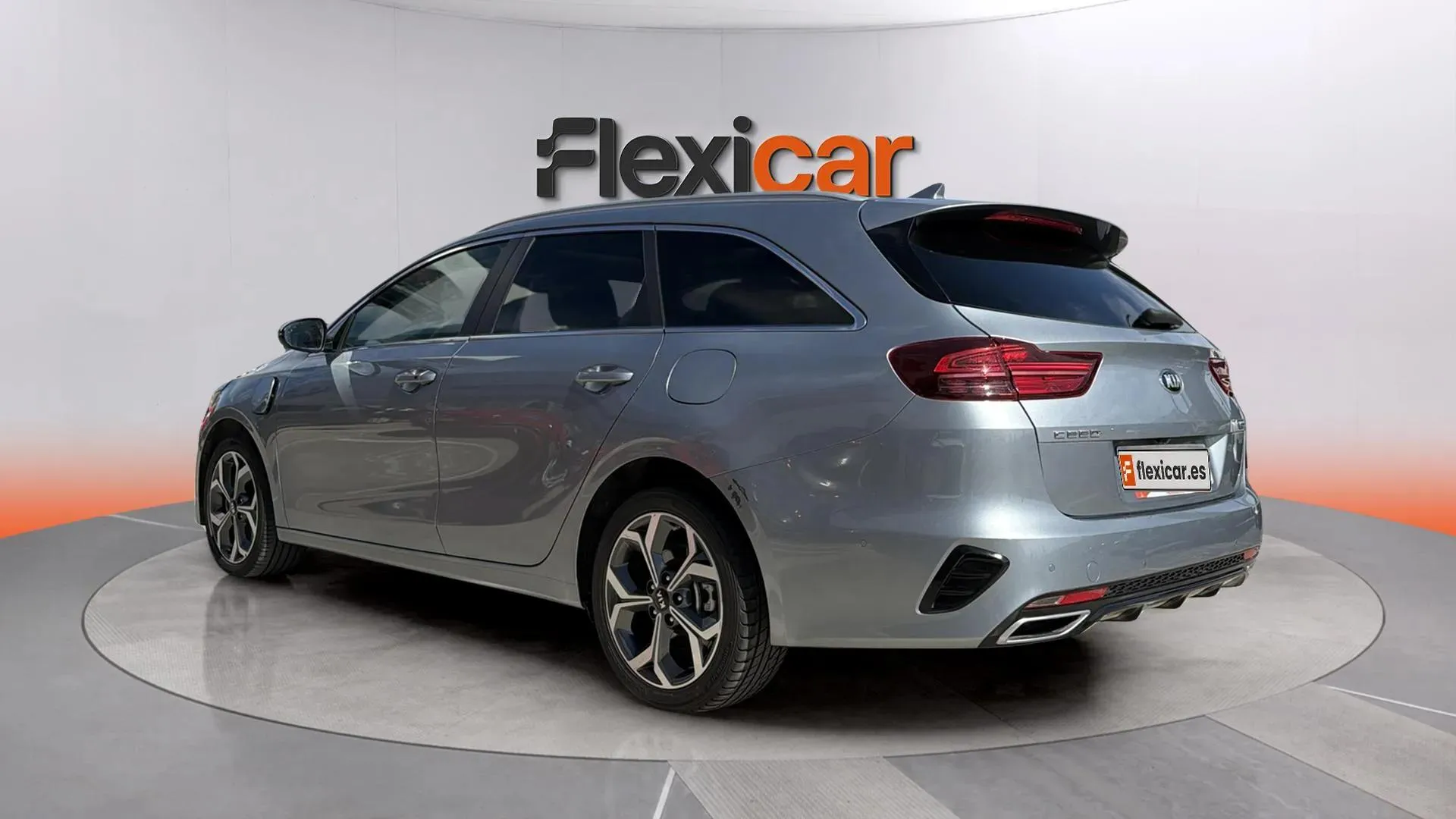 Kia Ceed Tourer 1.6 GDi PHEV E-Tech - foto 5