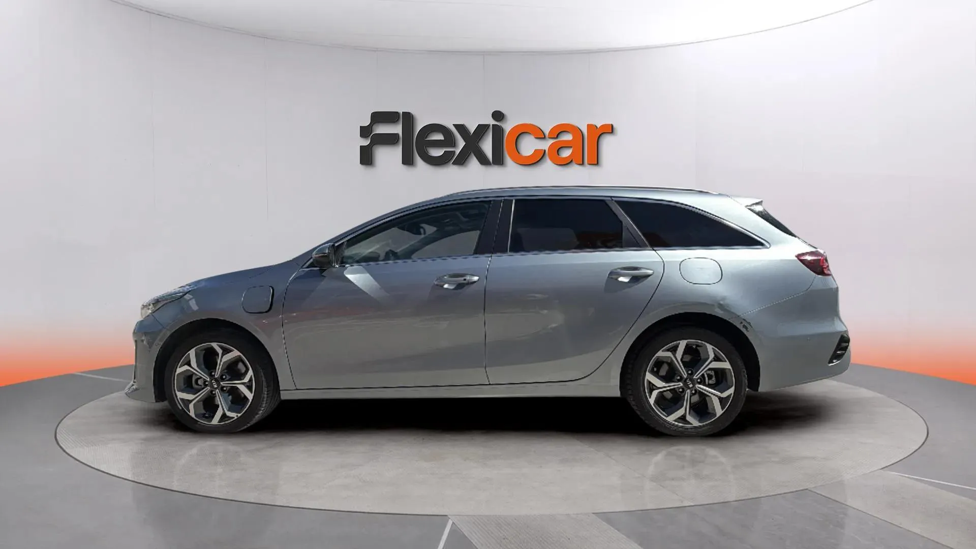 Kia Ceed Tourer 1.6 GDi PHEV E-Tech - foto 4
