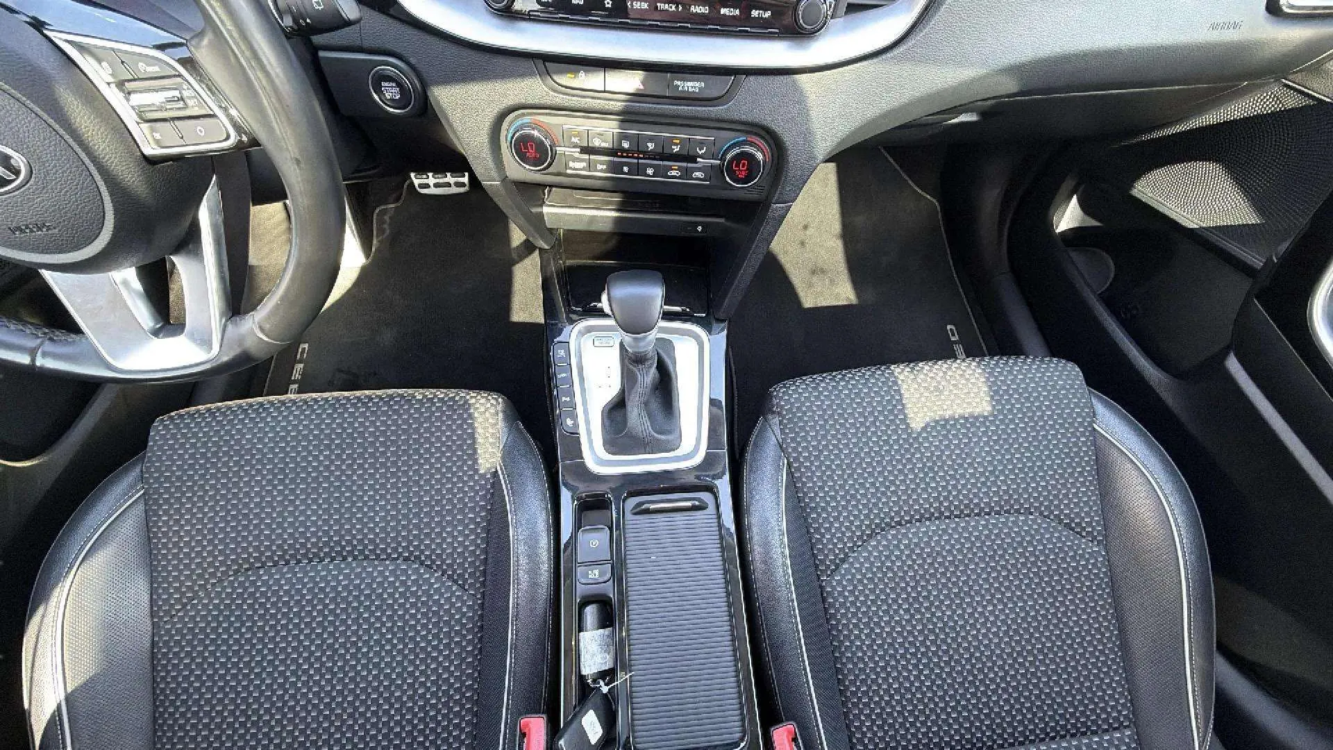 Kia Ceed Tourer 1.6 GDi PHEV E-Tech - foto 16