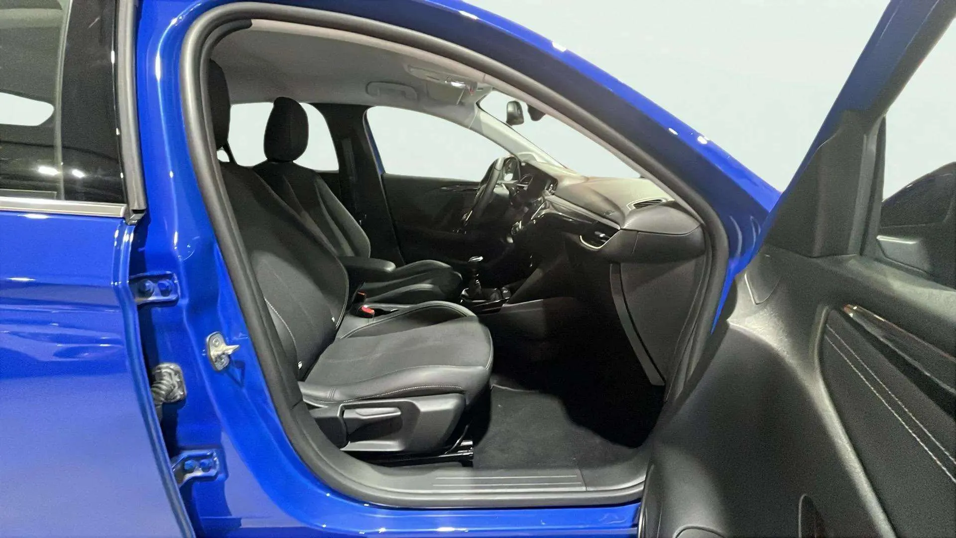 Opel Corsa 1.2T XHL Edition - foto 28