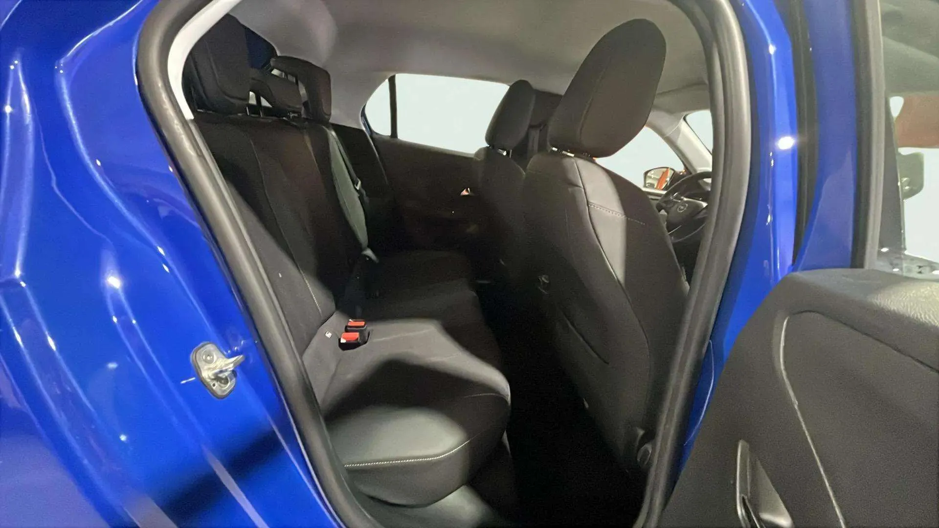 Opel Corsa 1.2T XHL Edition - foto 30