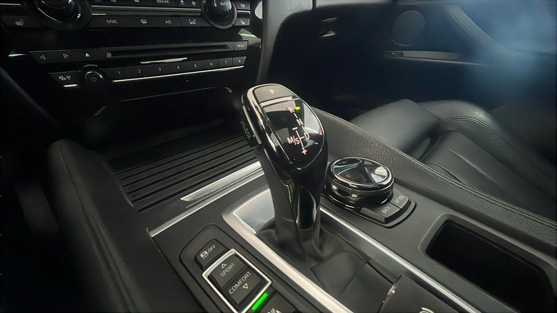 BMW X6 xDrive30d - foto 25