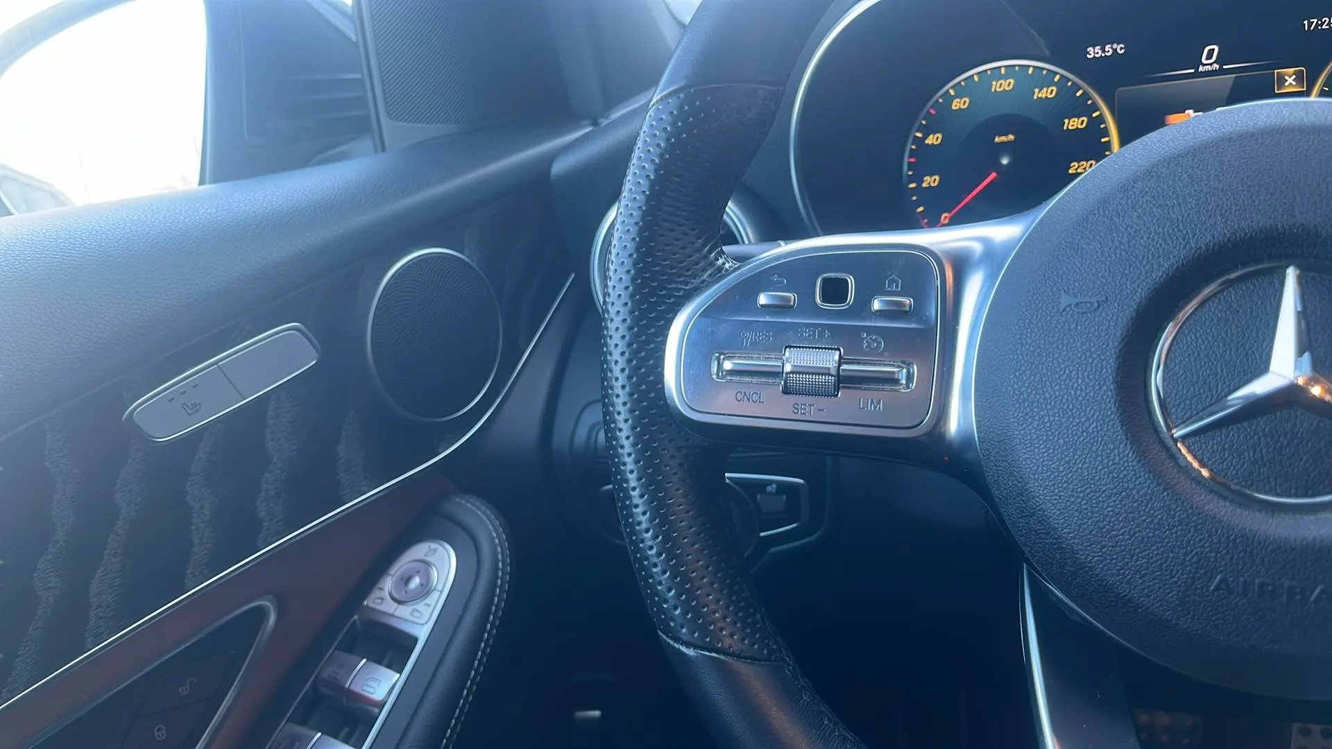 Mercedes-Benz GLC 220 d 4MATIC - foto 19