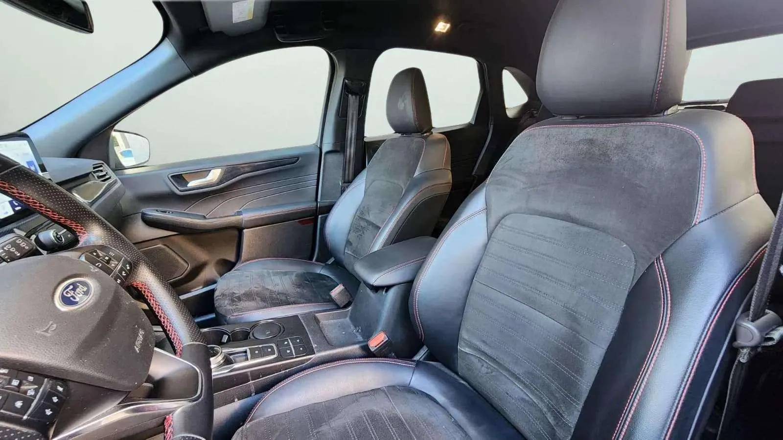 Ford Kuga ST-Line 2.5 Duratec PHEV - foto 19