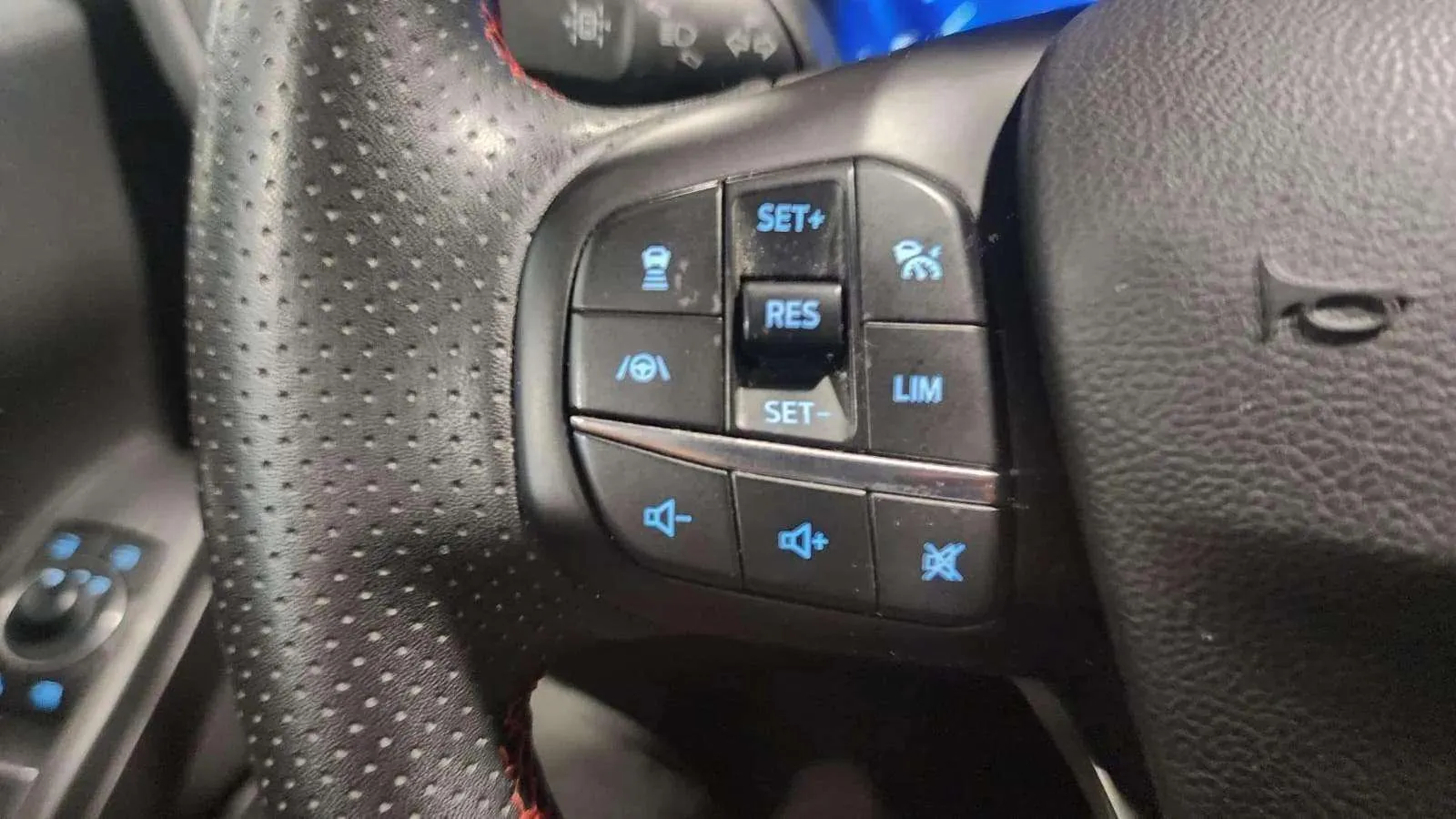 Ford Kuga ST-Line 2.5 Duratec PHEV - foto 12