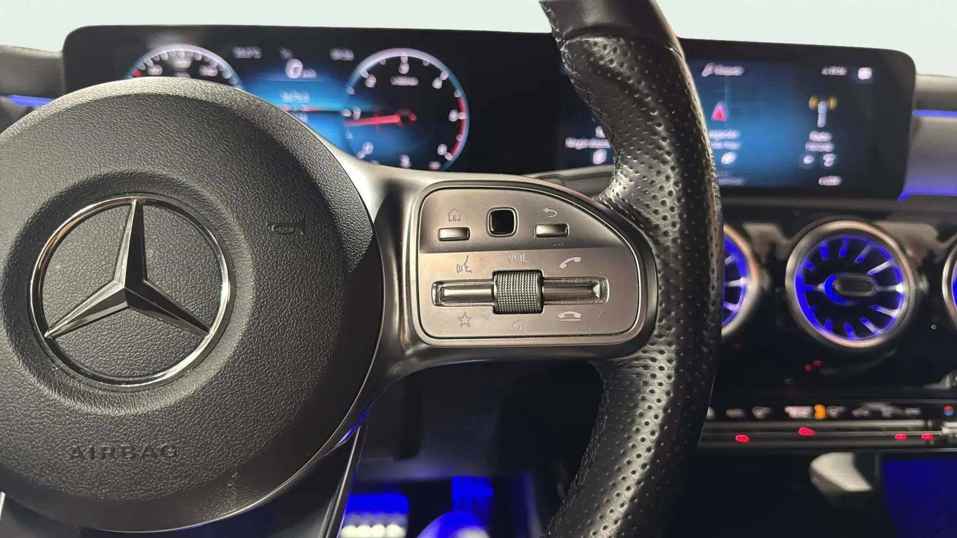 Mercedes-Benz Clase A A 180 d - foto 17